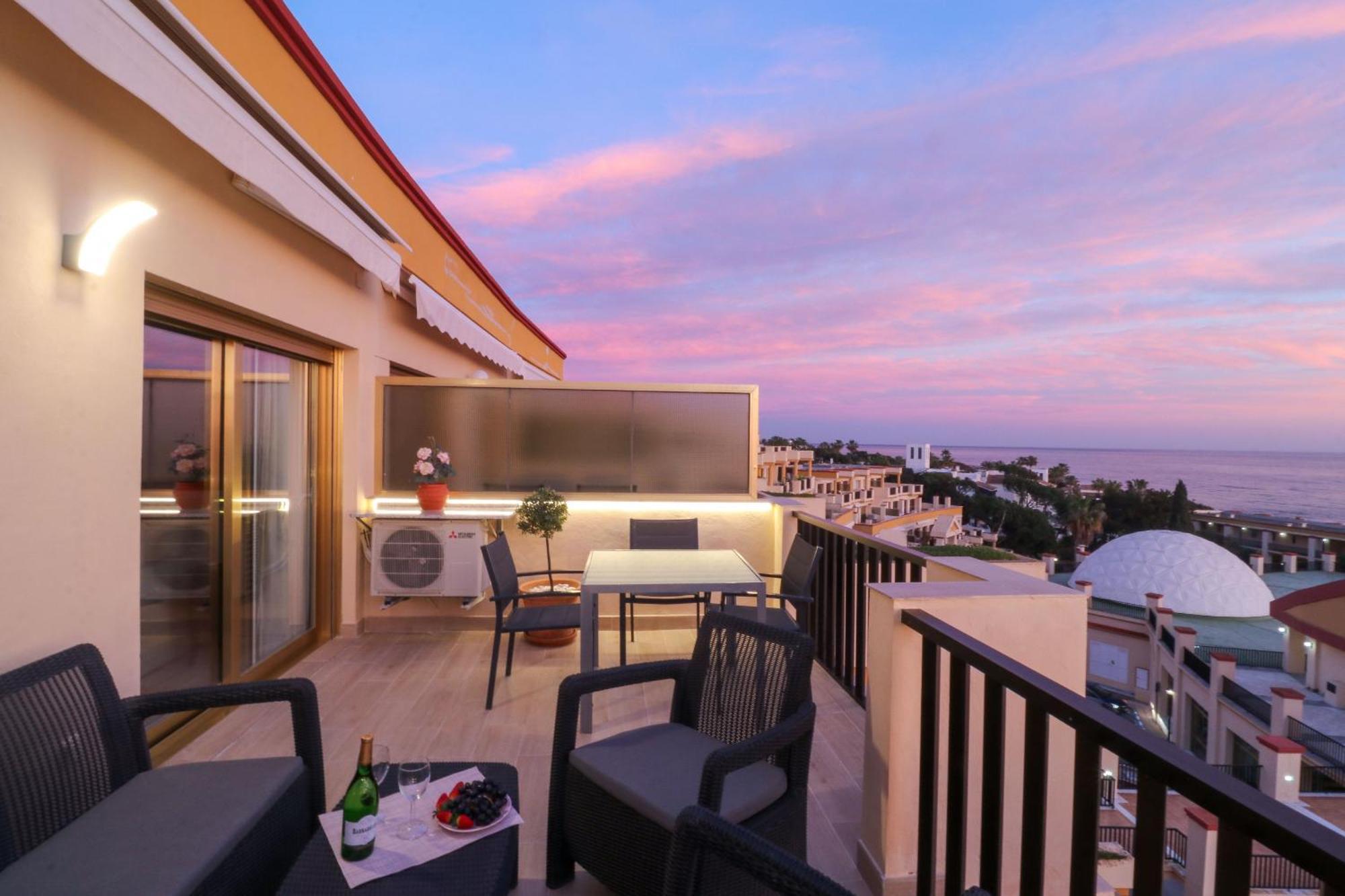 Romana Playa By The Marbella