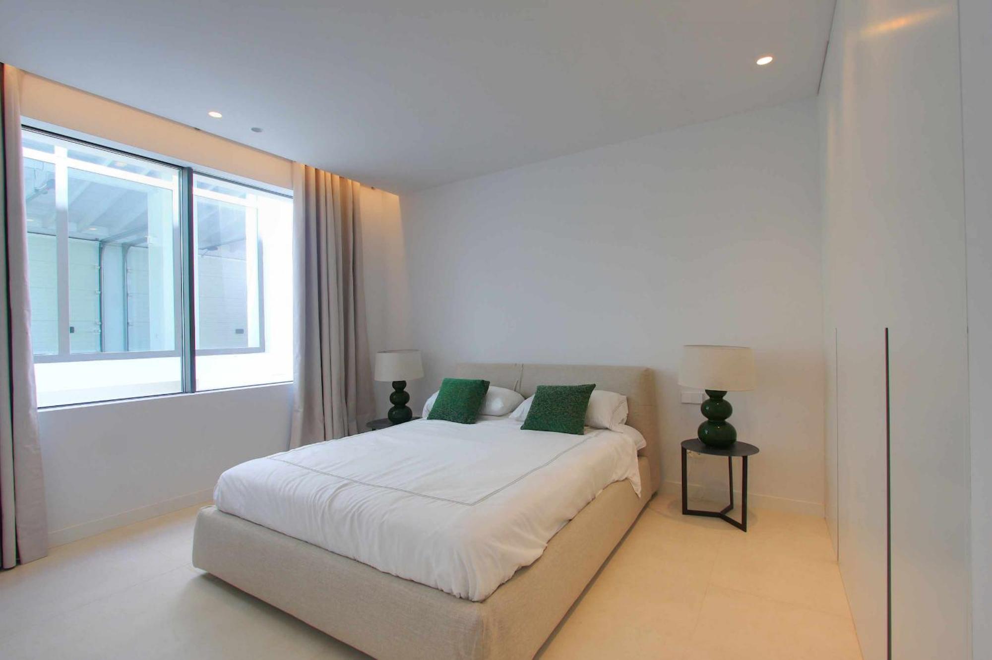 Contemporary & Very Spacious Puerto Banus Villa