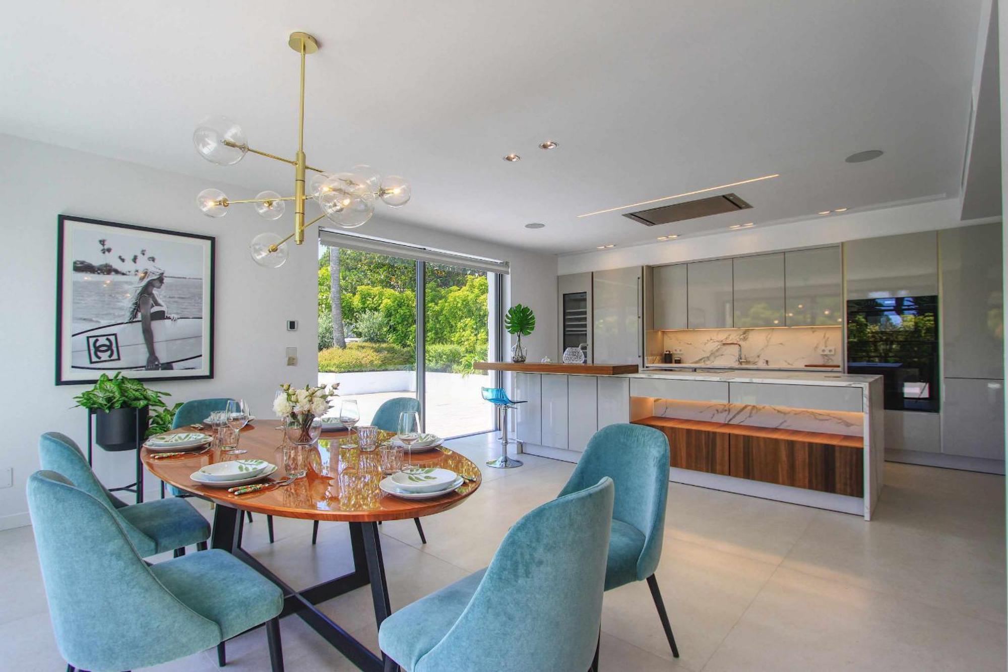 Contemporary & Very Spacious Puerto Banus Villa