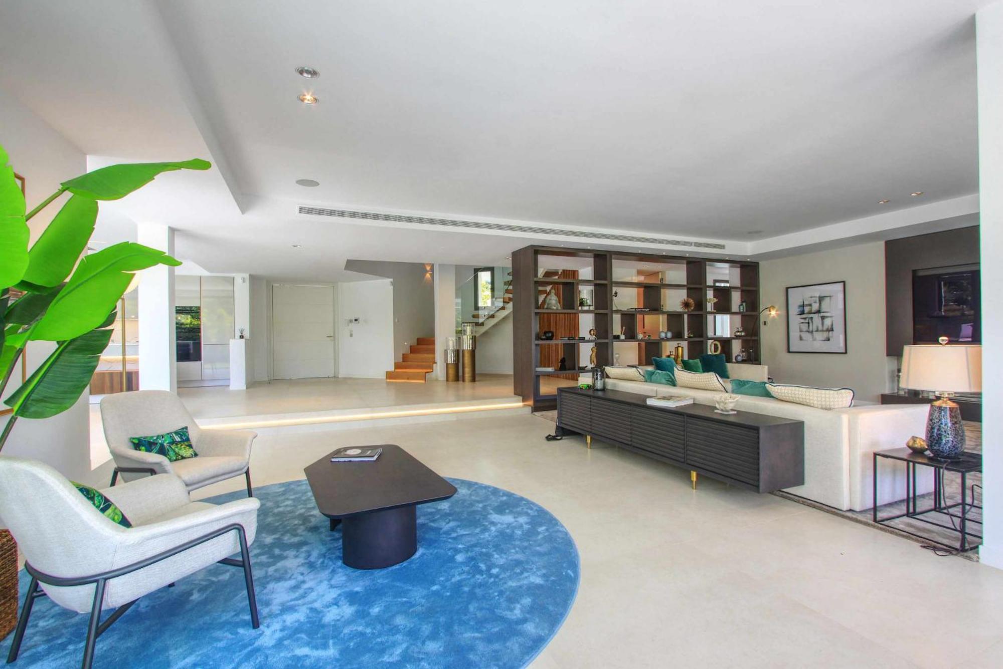 Villa Contemporary & Very Spacious Puerto Banus *