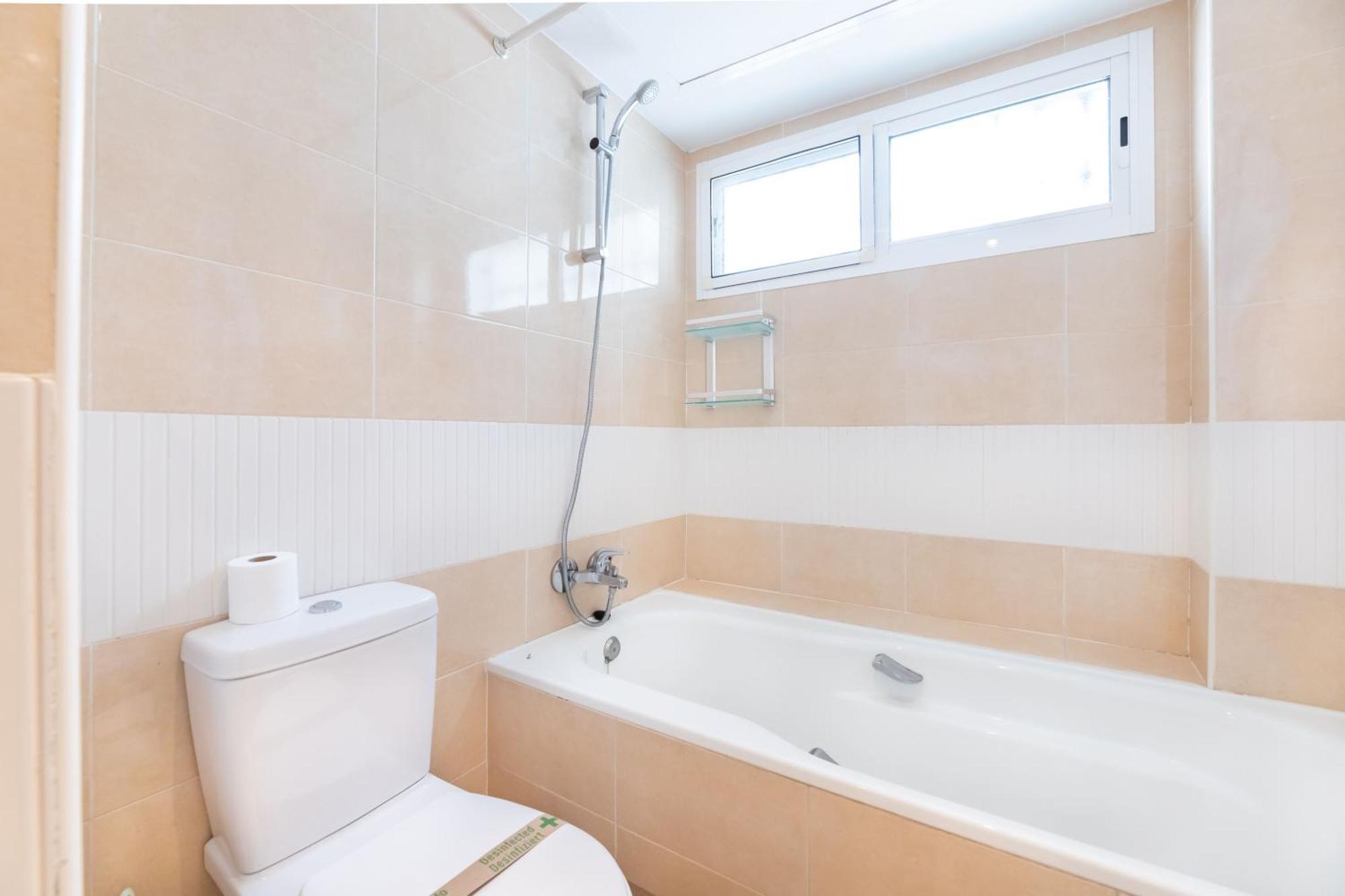 Cozy 4 Bedroom Townhouse With Swimming Pool Casa de férias Marbella