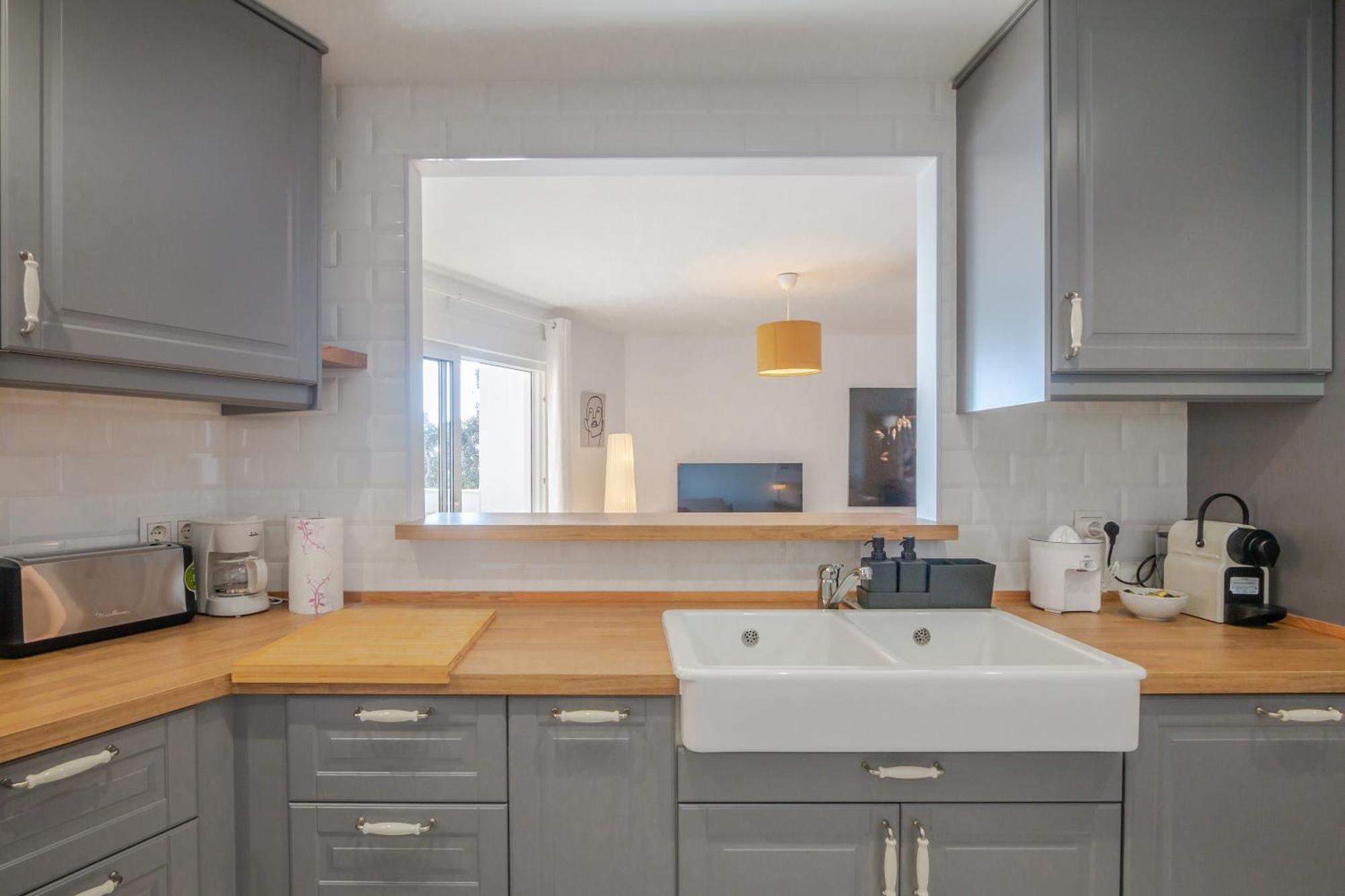 Large Del Mar Apartment Marbella