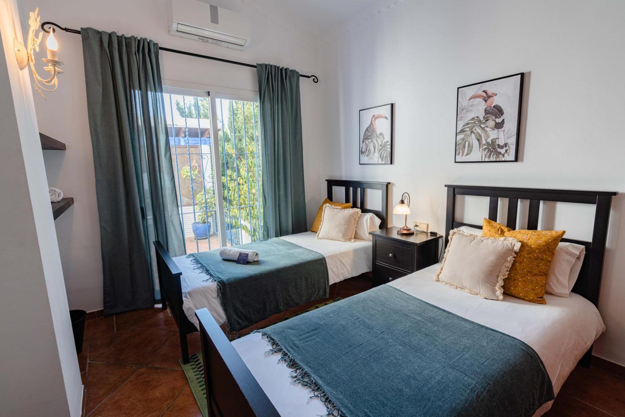 10 Luxe By Lirios Village Marbella