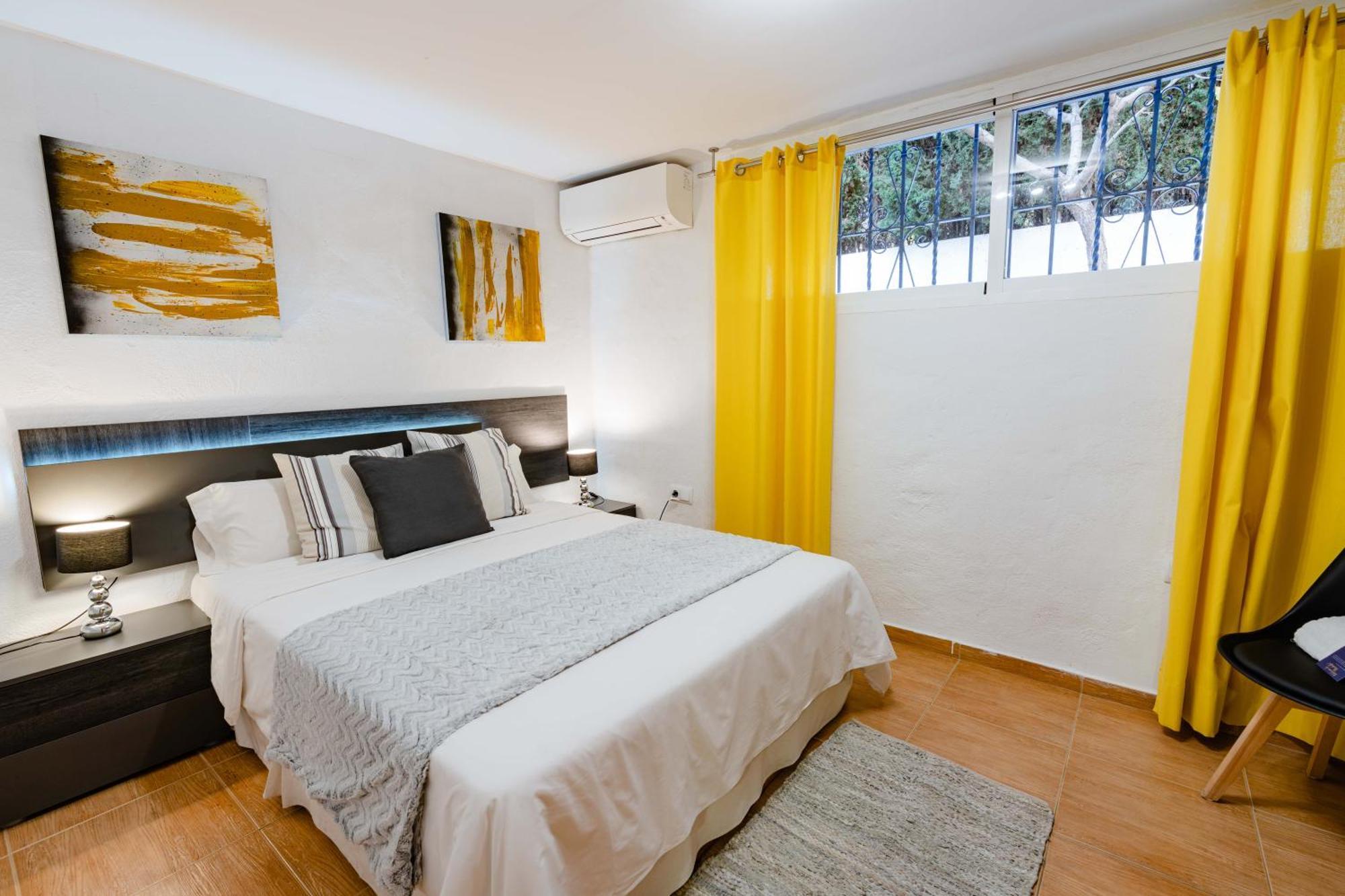 10 Luxe By Lirios Village Villa Marbella
