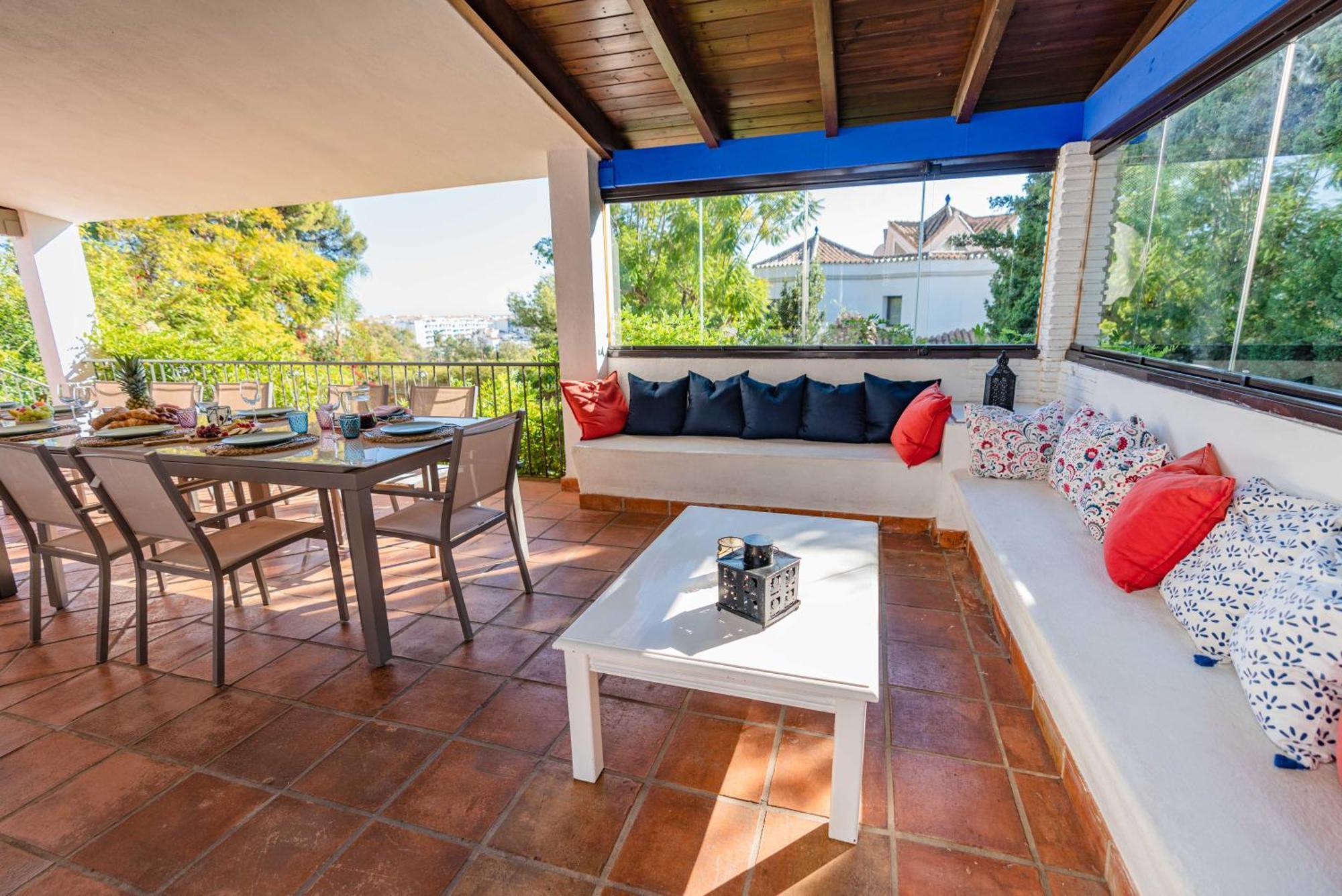 10 Luxe By Lirios Village Villa *