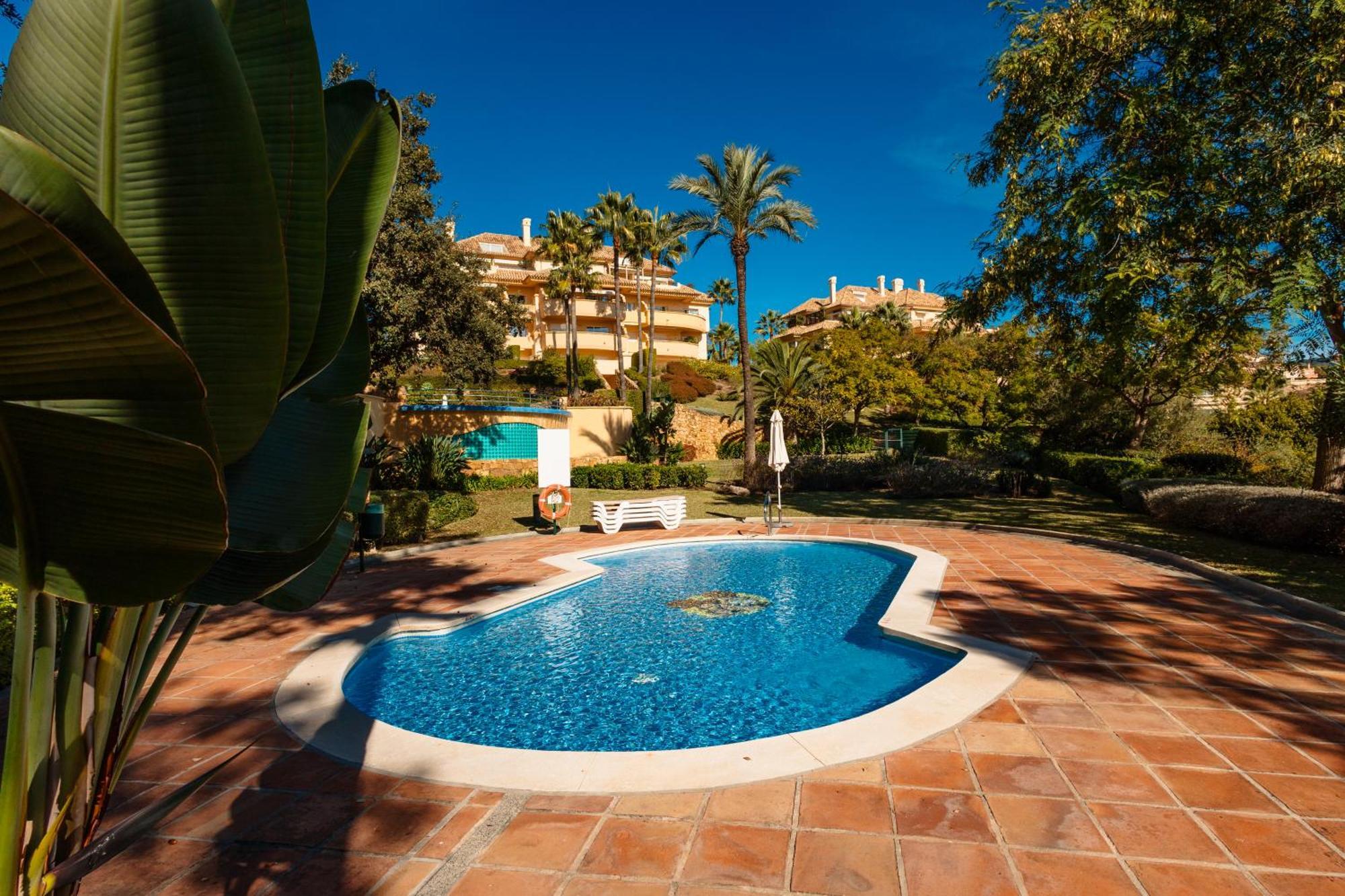 Luxurious Frontline Golf In Elviria Apartment Marbella