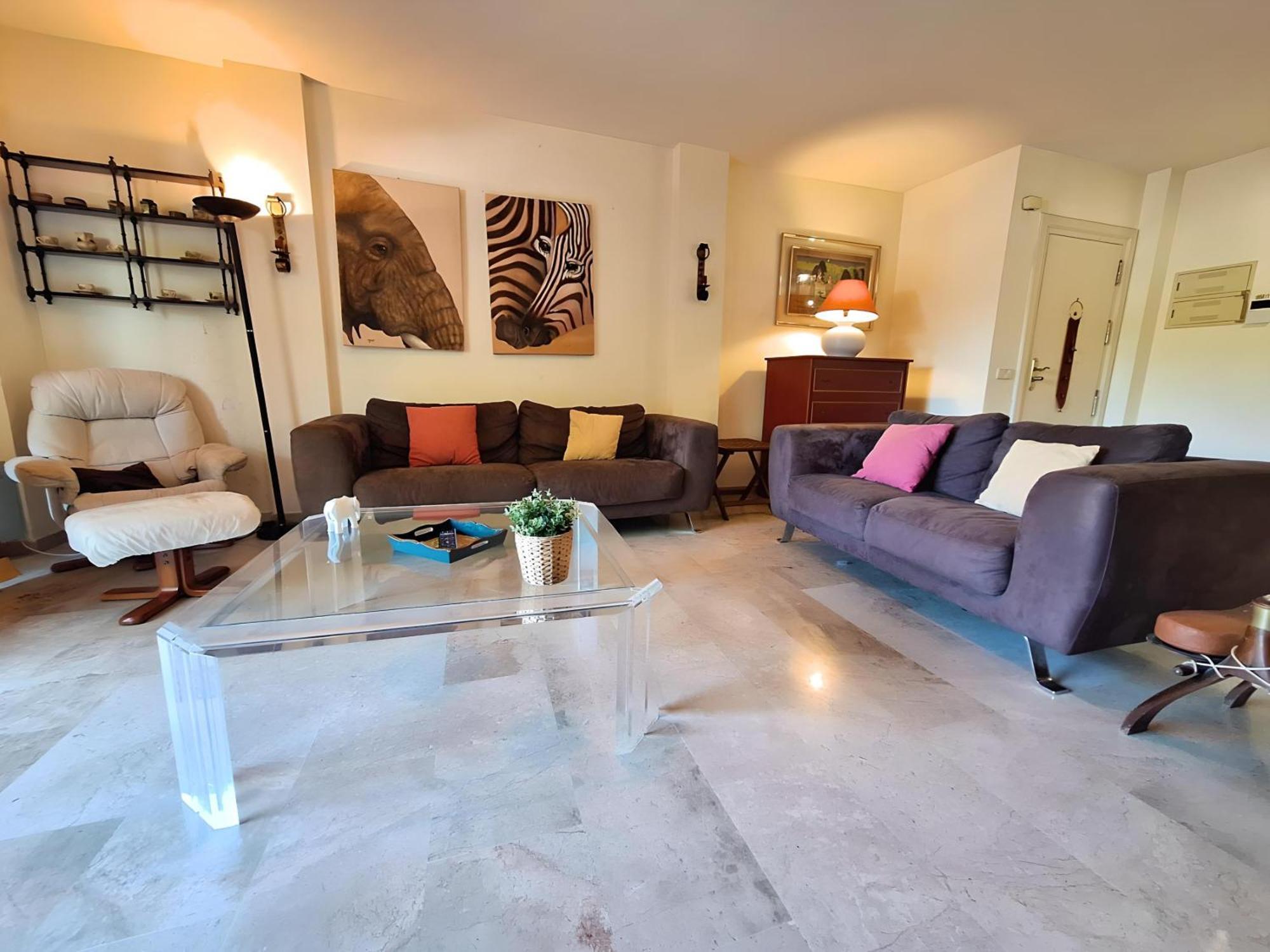 Gorgeous 2br Apt. W/ Mountain View Puerto Banus Сasa de vacaciones