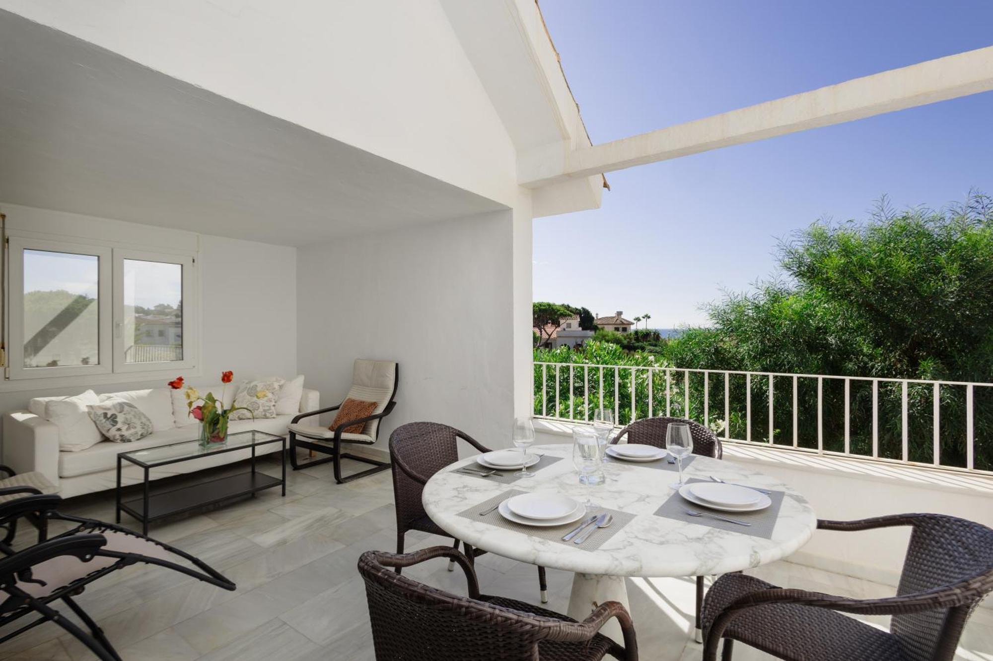 Oceano - A Beachfront Retreat With Heated Pool And Jacuzzi In Costabellla, * Marbella