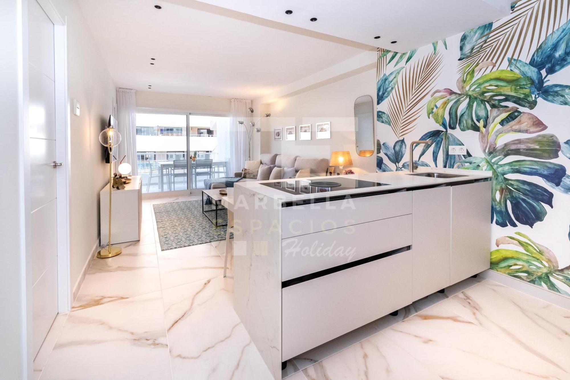 751, Renovated 2 Beedroom Apartment, Second Line Of The Beach, Wifi, Parkinging * Marbella