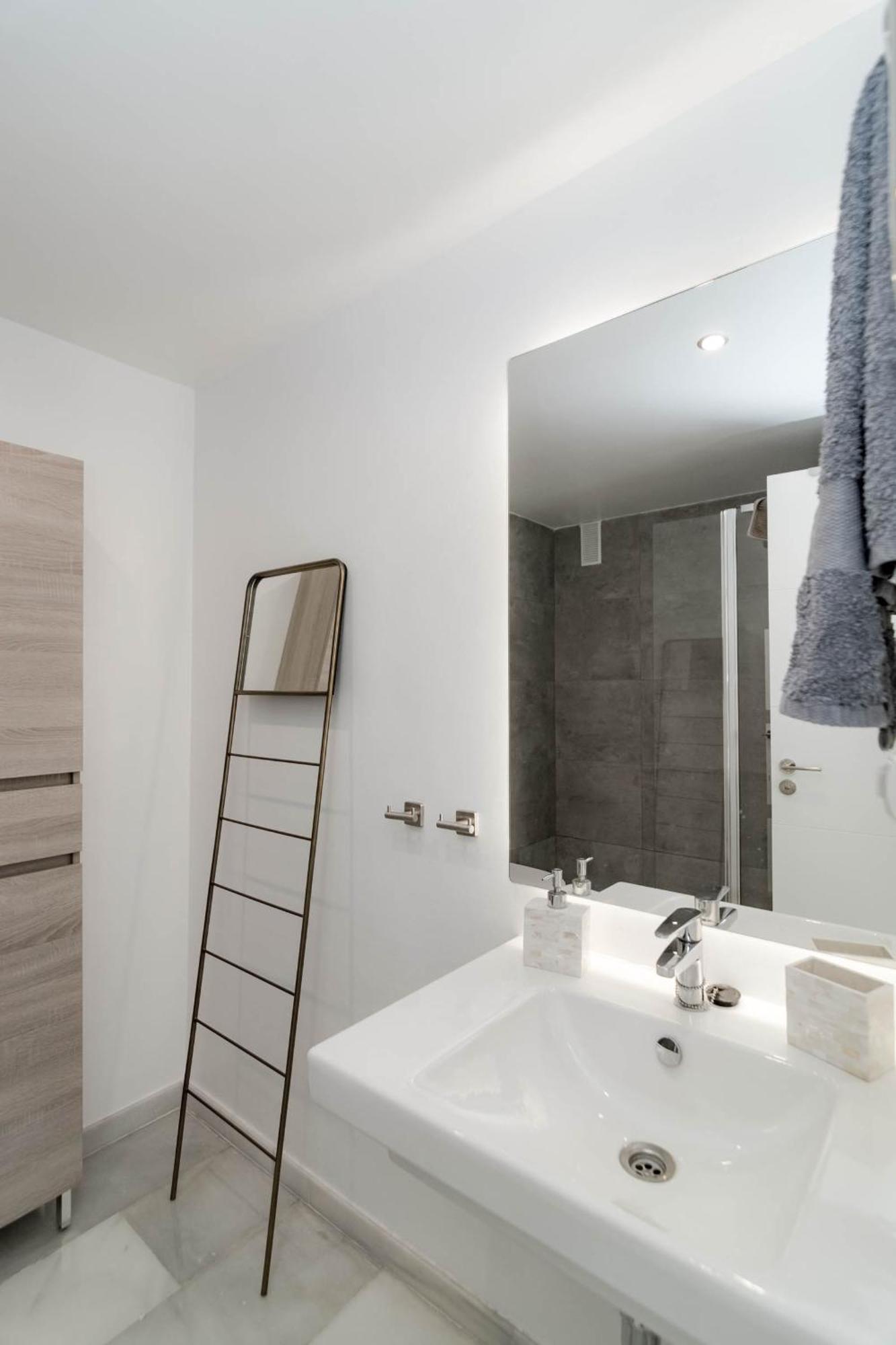 Appartement Ivy-modern 3 Bedroom Private Garden