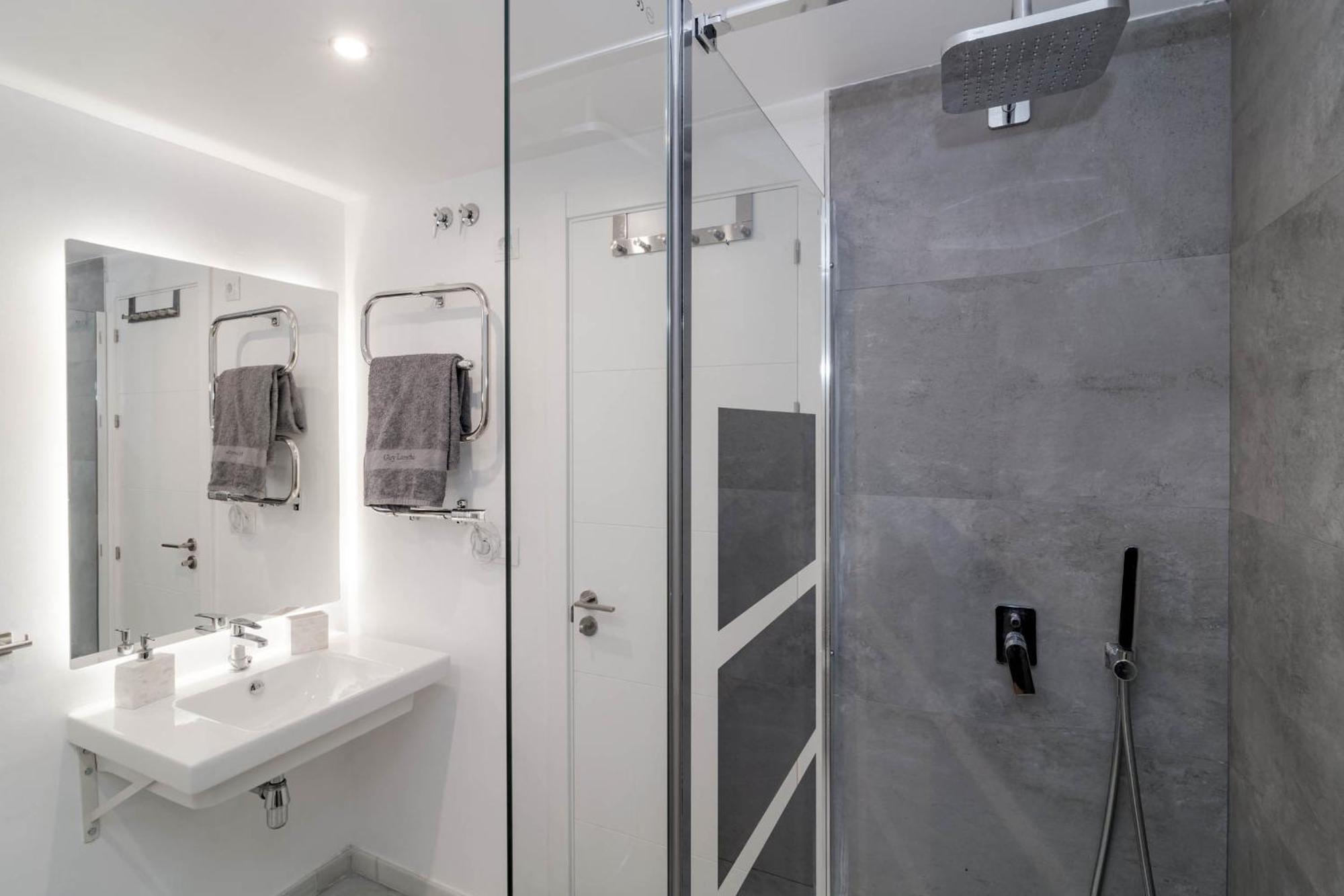 Ivy-modern 3 Bedroom Private Garden Appartement Marbella