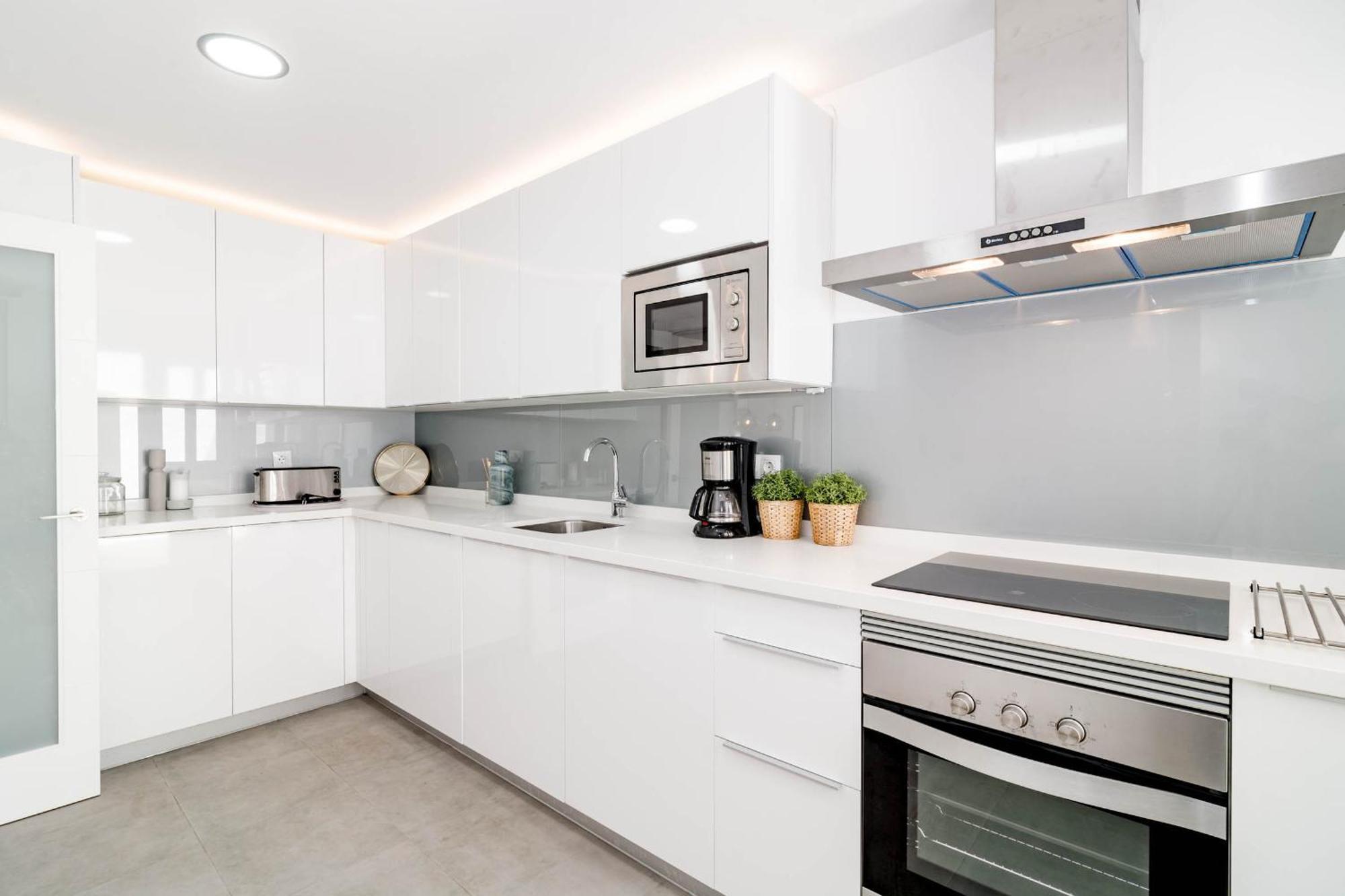Ivy-modern 3 Bedroom Private Garden Appartement Marbella