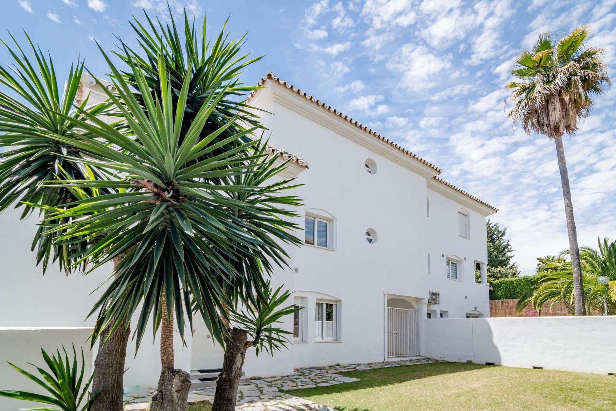 Ivy-modern 3 Bedroom Private Garden *