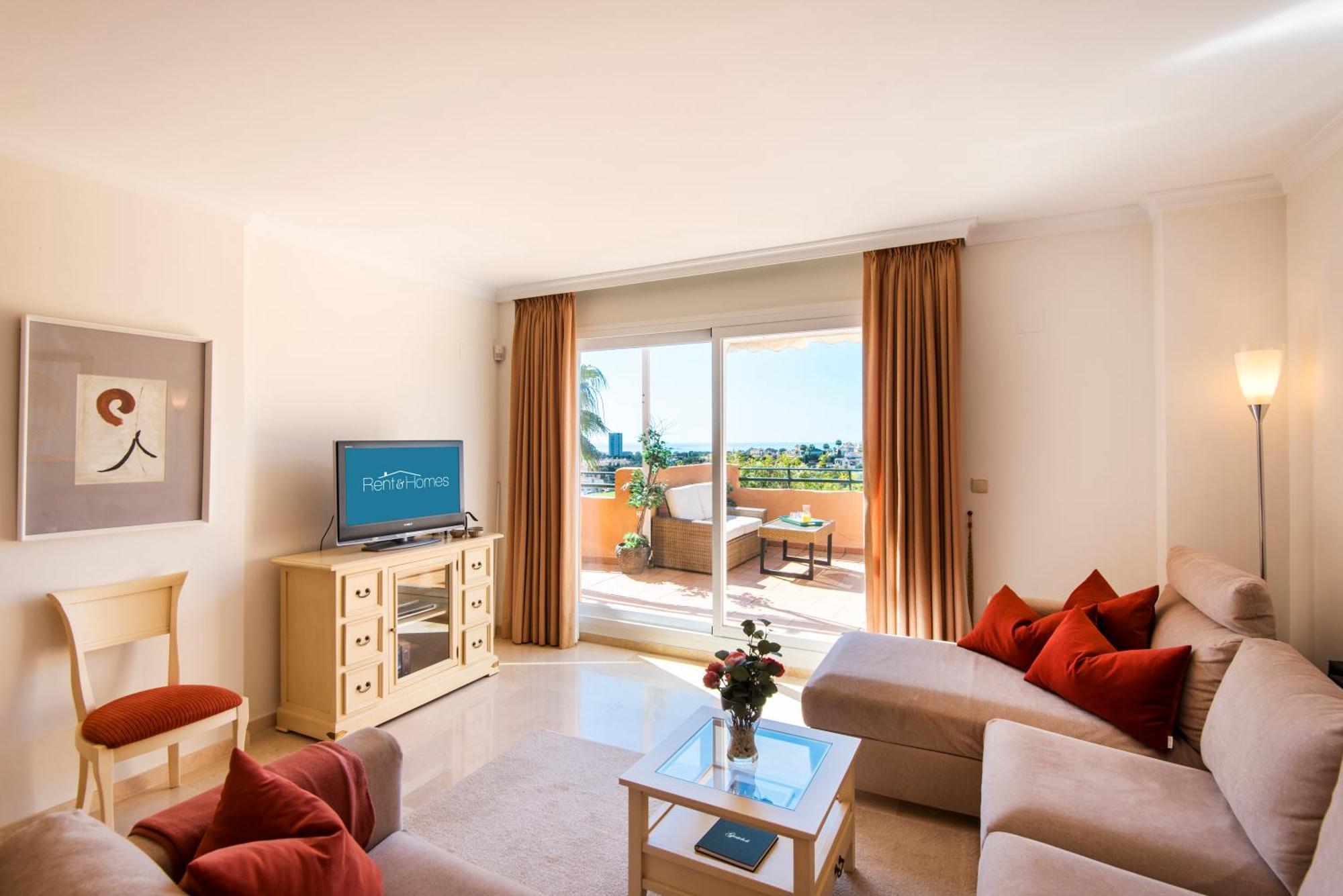 Rentandhomes Penthouse Elviria Golf * Marbella