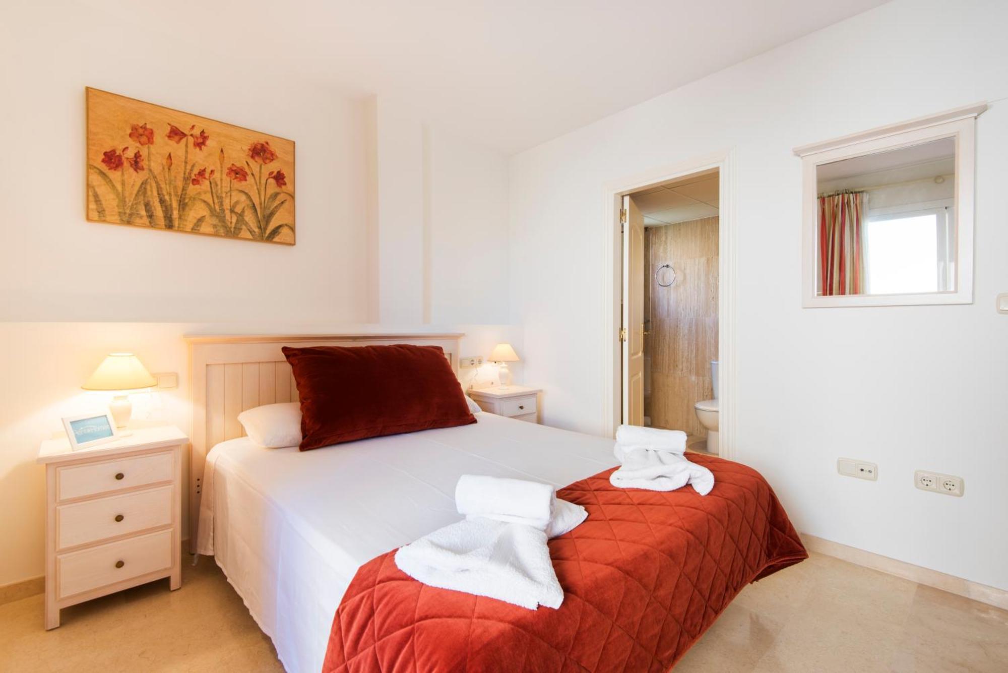 Rentandhomes Penthouse Elviria Golf *