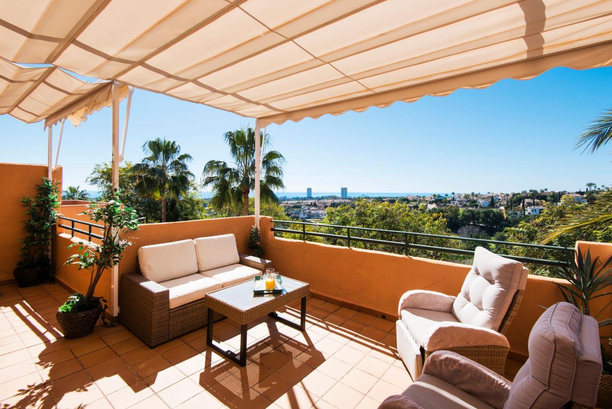 Rentandhomes Penthouse Elviria Golf