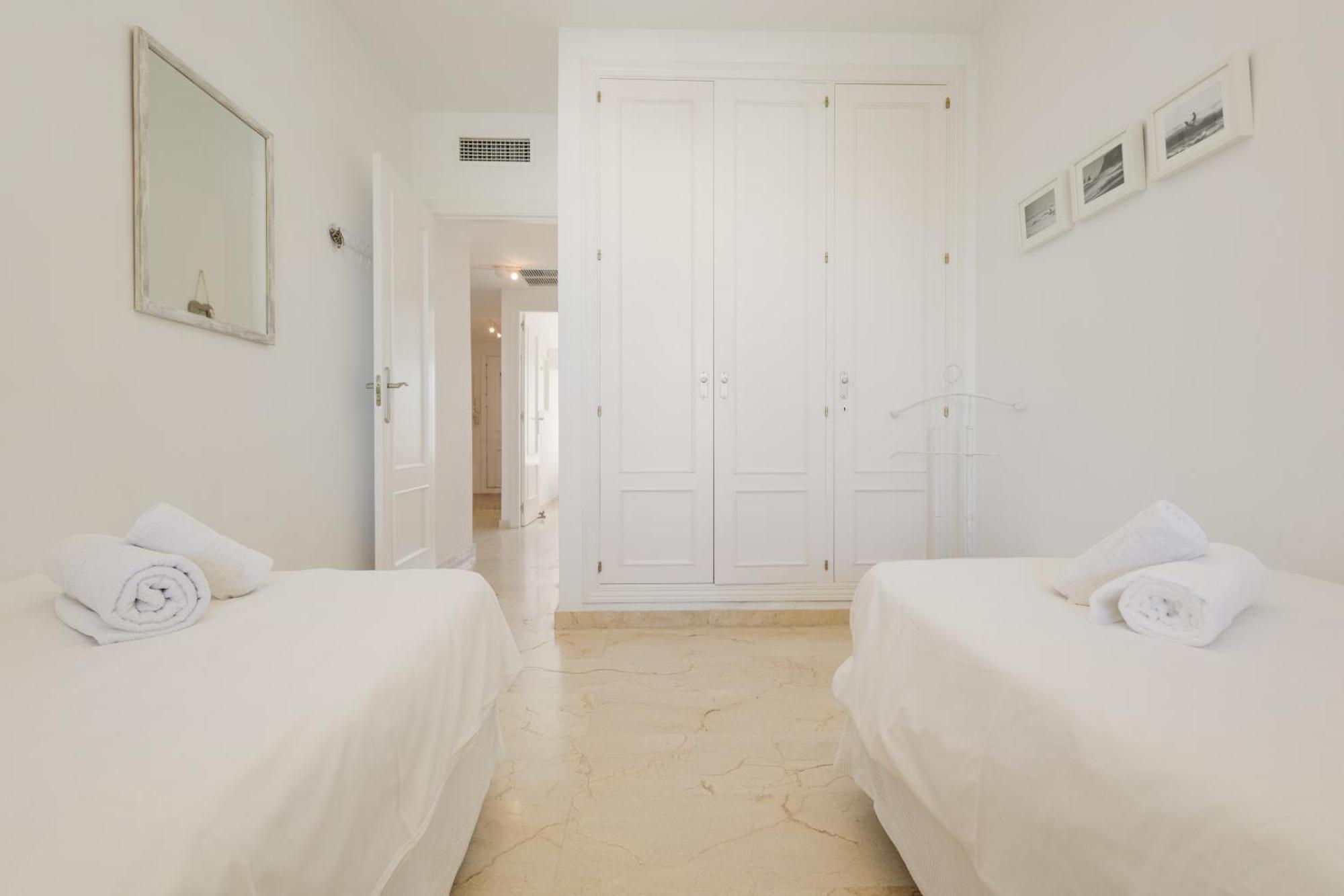Beautiful Beachside Duplex With Amazing Sea Views Appartement Marbella