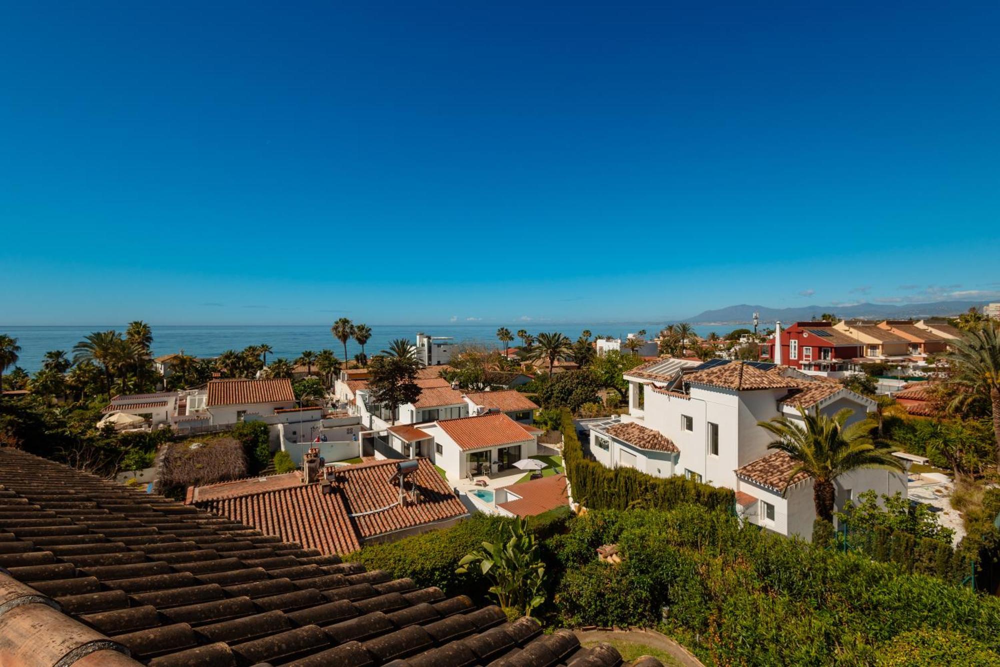 Beautiful Beachside Duplex With Amazing Sea Views Apartment *