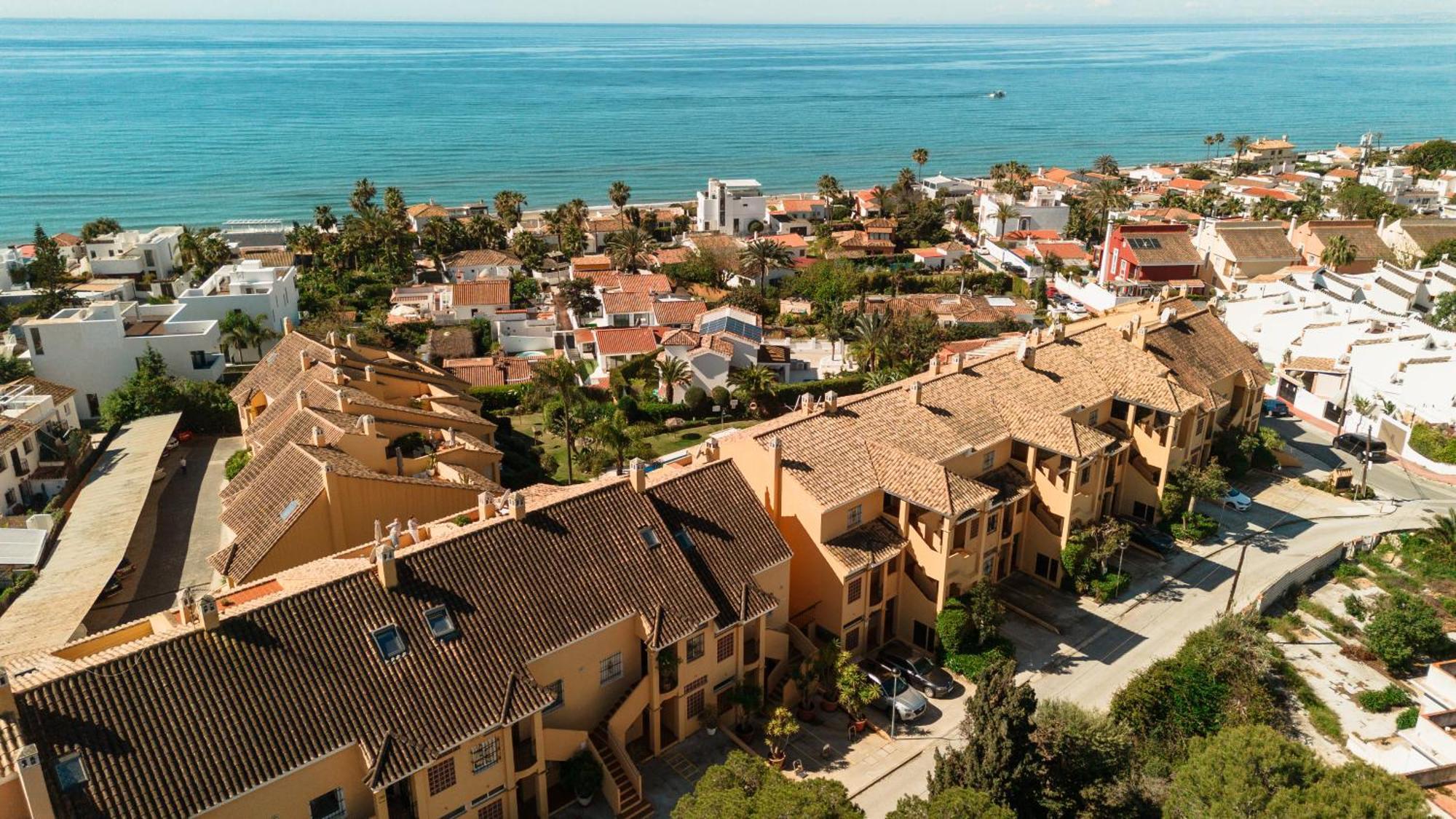 Beautiful Beachside Duplex With Amazing Sea Views Apartment Marbella