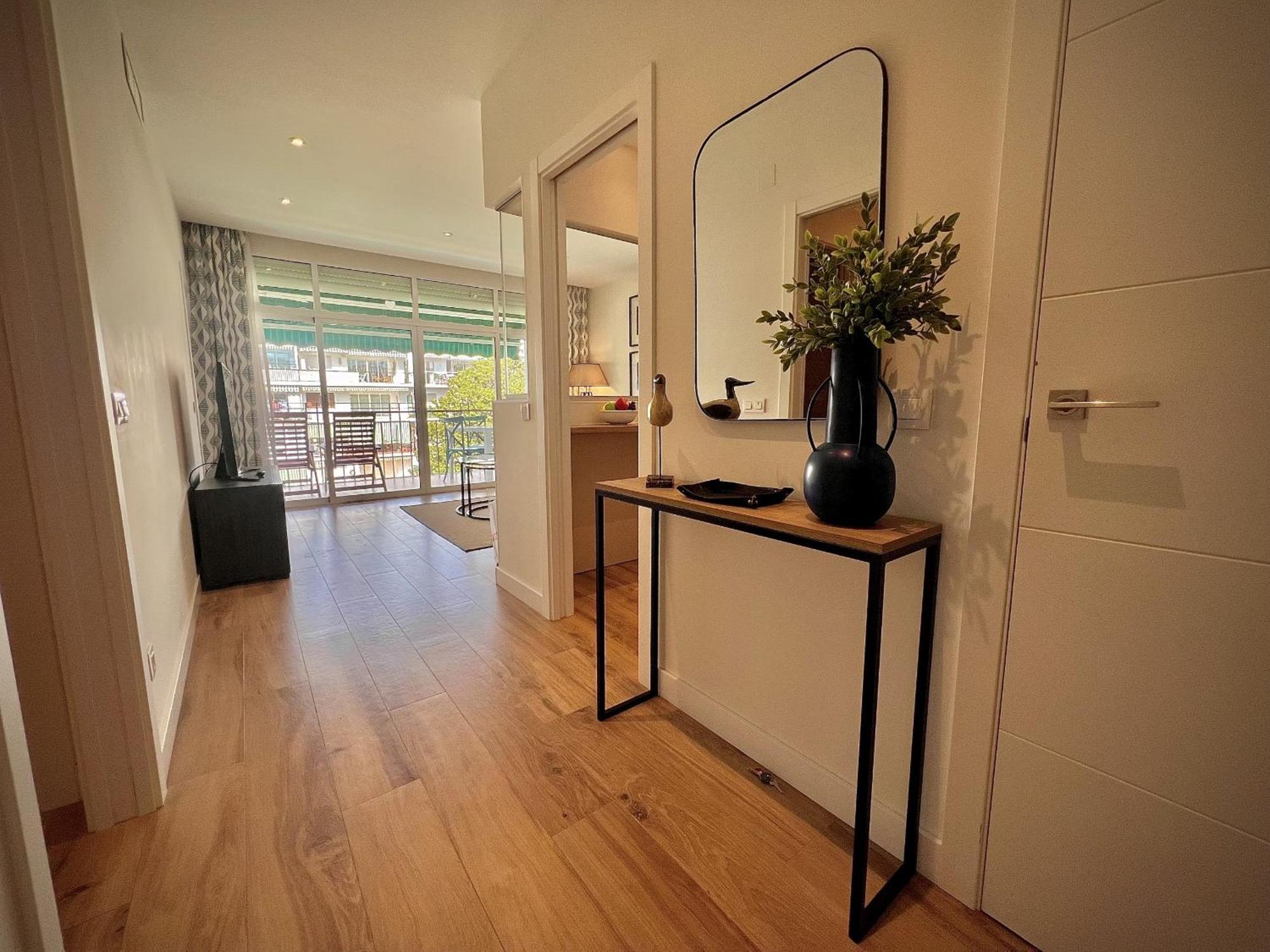 Apartment Downtown 45 With Pool By Homing *