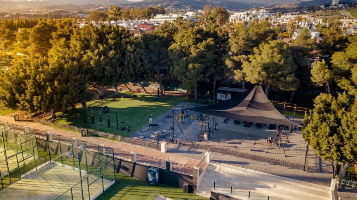 Apartment Spacious Gym Paddel Club Wifi Park