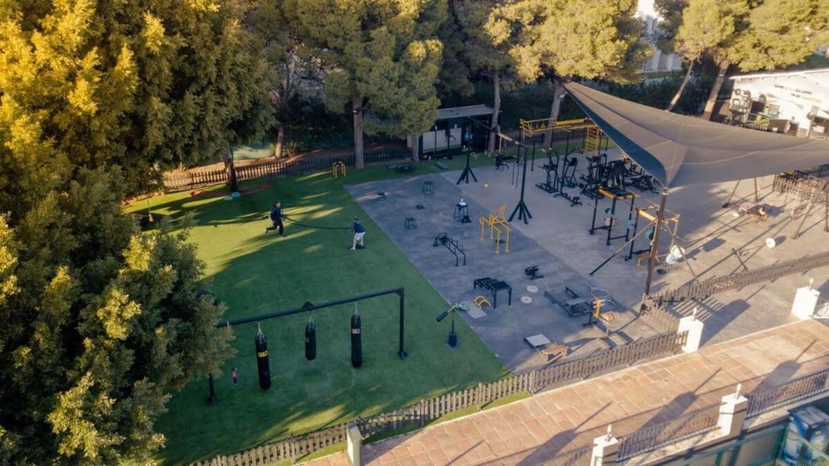 Spacious Gym Paddel Club Wifi Park Apartment Marbella