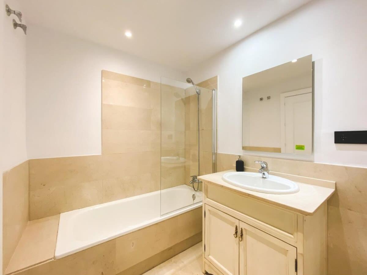 Spacious Gym Paddel Club Wifi Park Apartment
