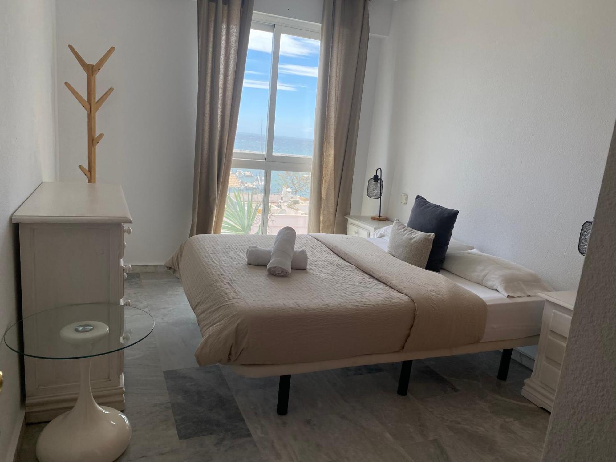 Appartement Seafront In With Pool And Garage