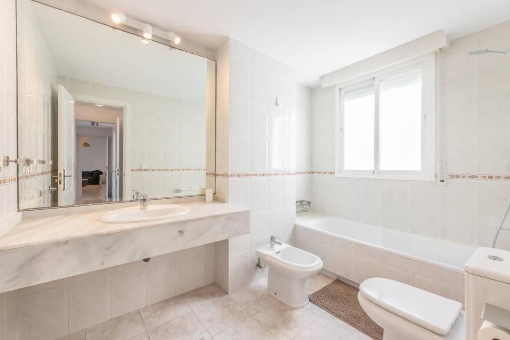Apartment Lorcrisur Corner Ph 3 Bedroom