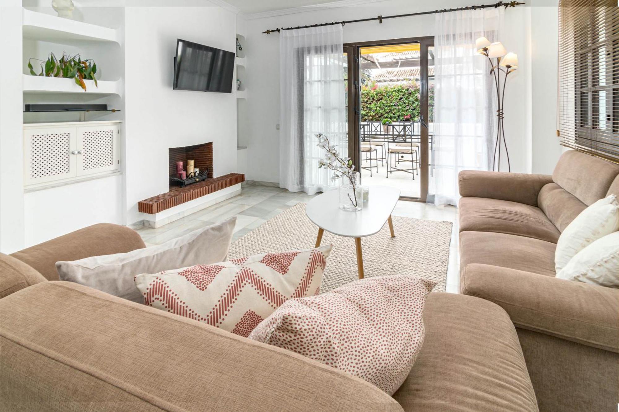 Apartment Stunning 2 Bedroom In Aldea Blanca Marbella