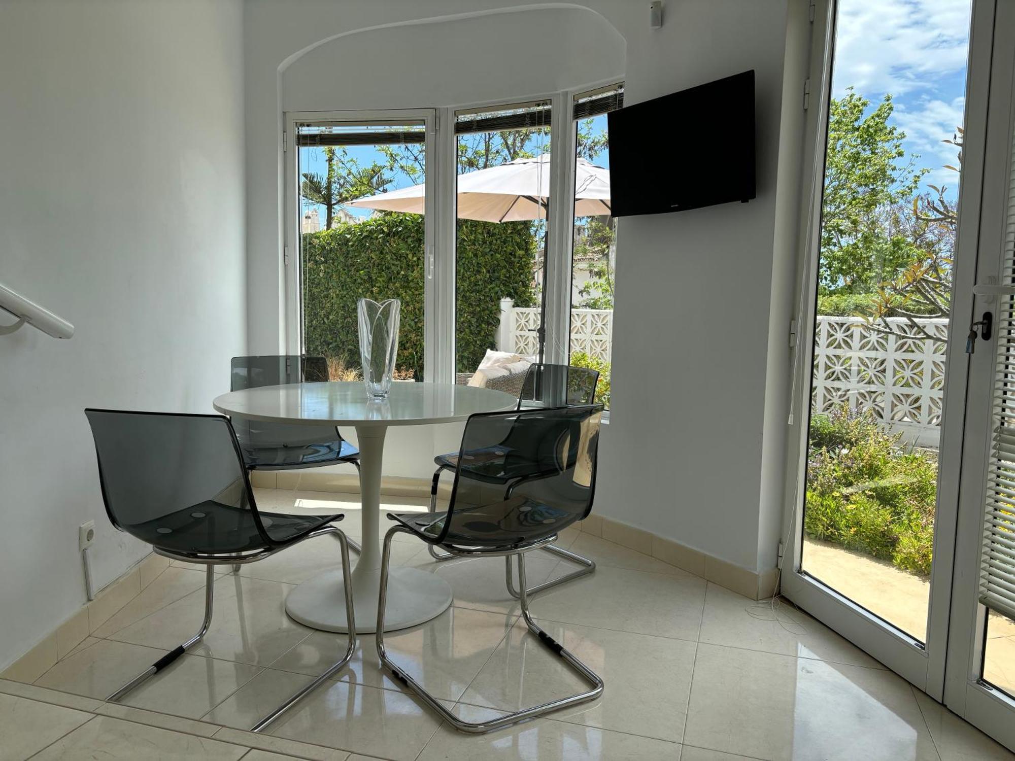 Holiday home Flores De *