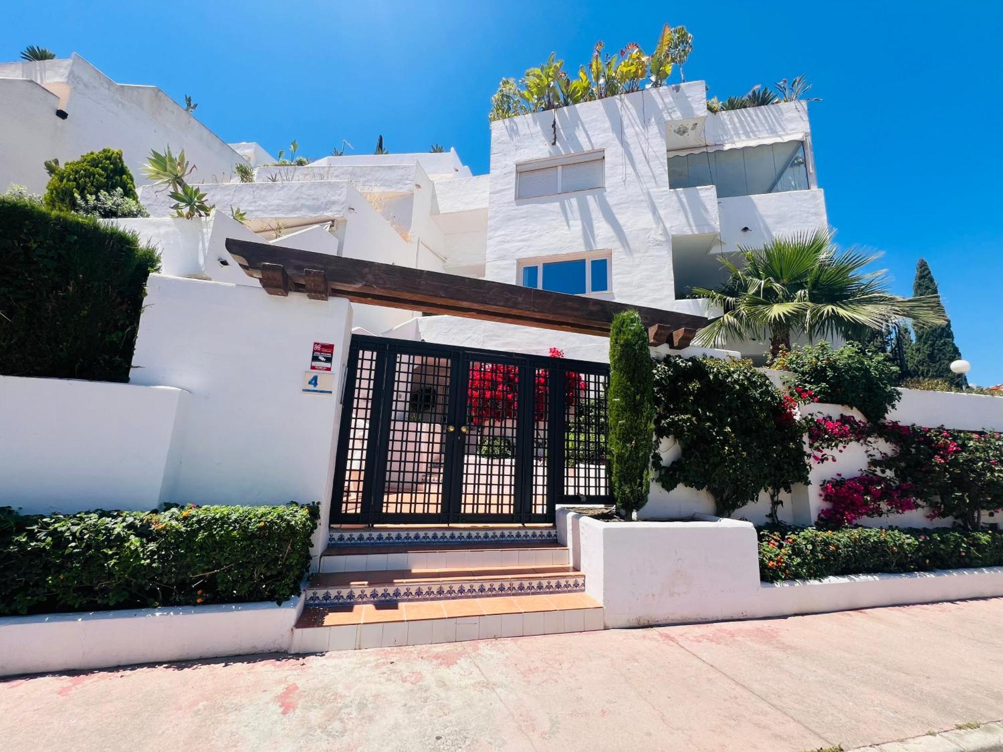 Impeccable Large With Immense Terrace And Private Garden Overlooking The Mountain, Featuring 2 Bedrooms And Sleeping Up To 4 Guests Located 100 Meters From Plaza Maestranza *