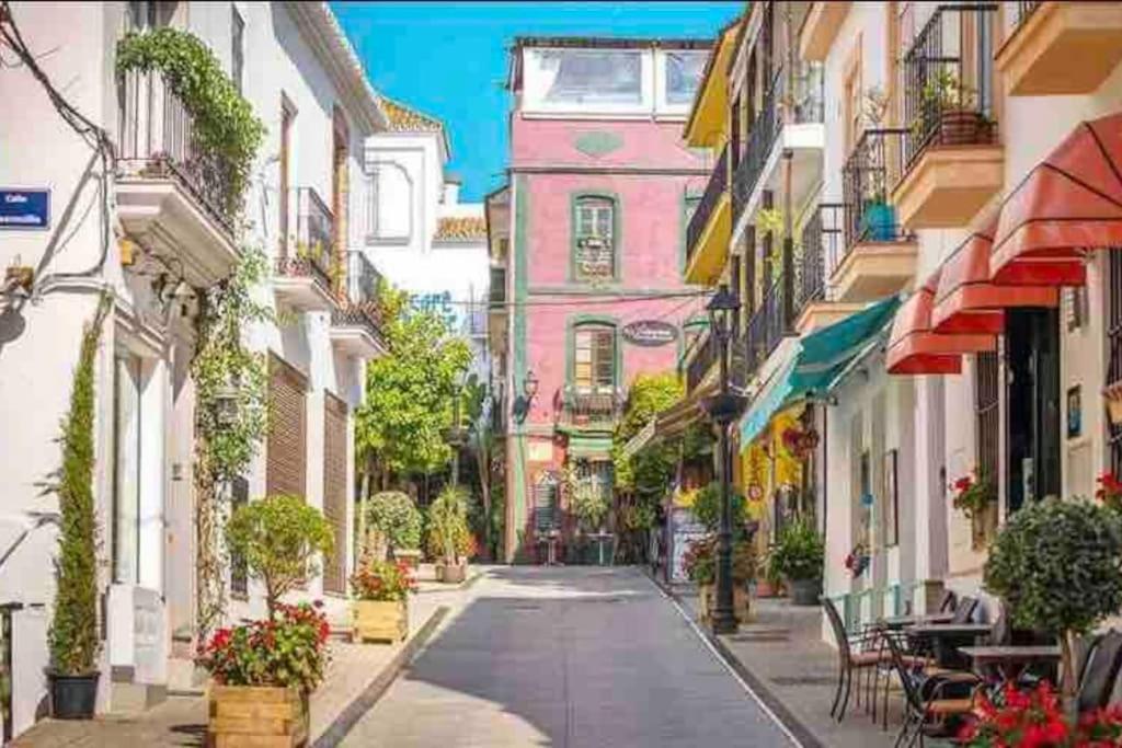 Urban Place In Close To With Garage *