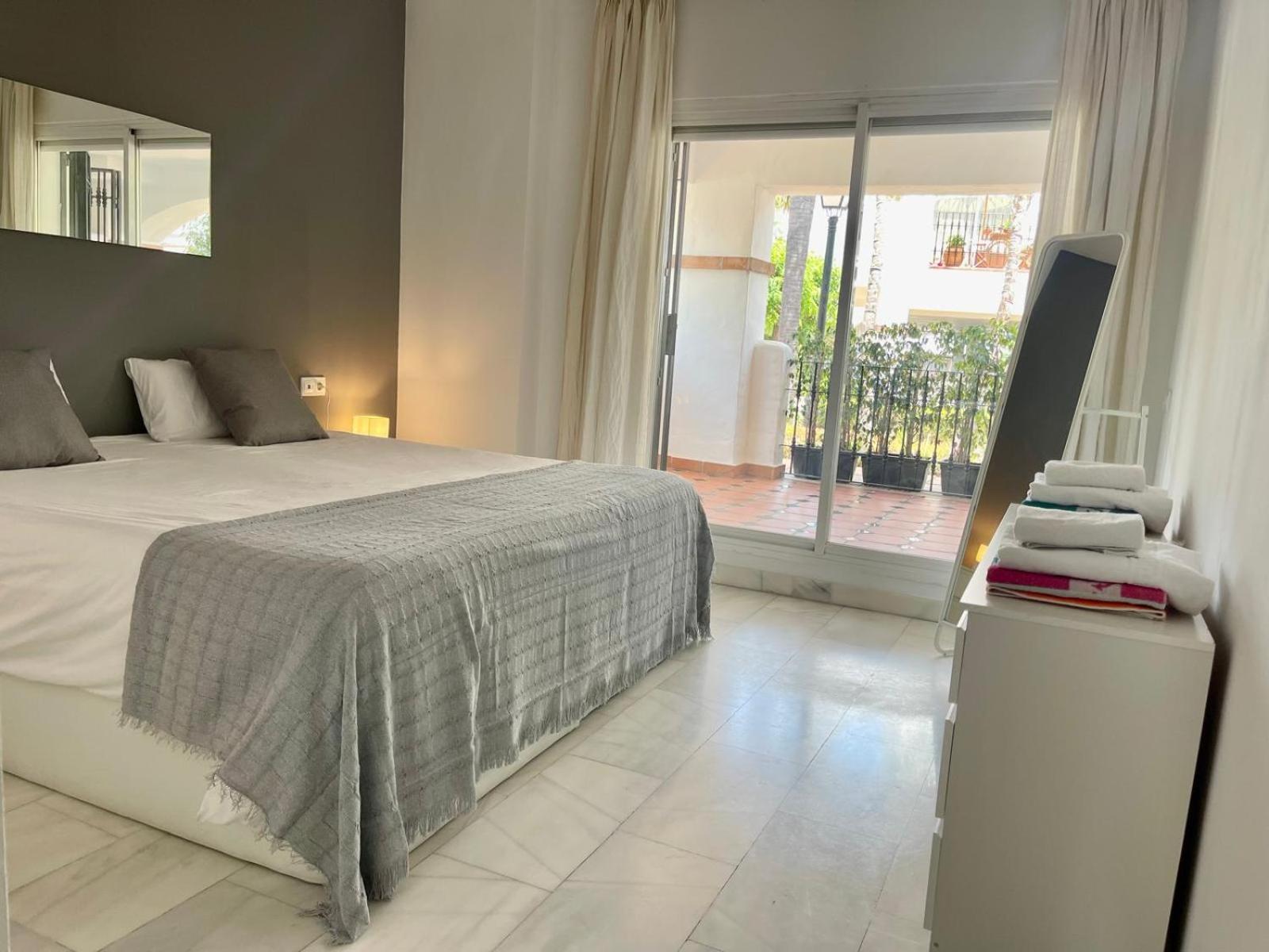 Apartment Solguest A 7 Minutos De Puerto Banus 1ª Linea Playa!!! Marbella