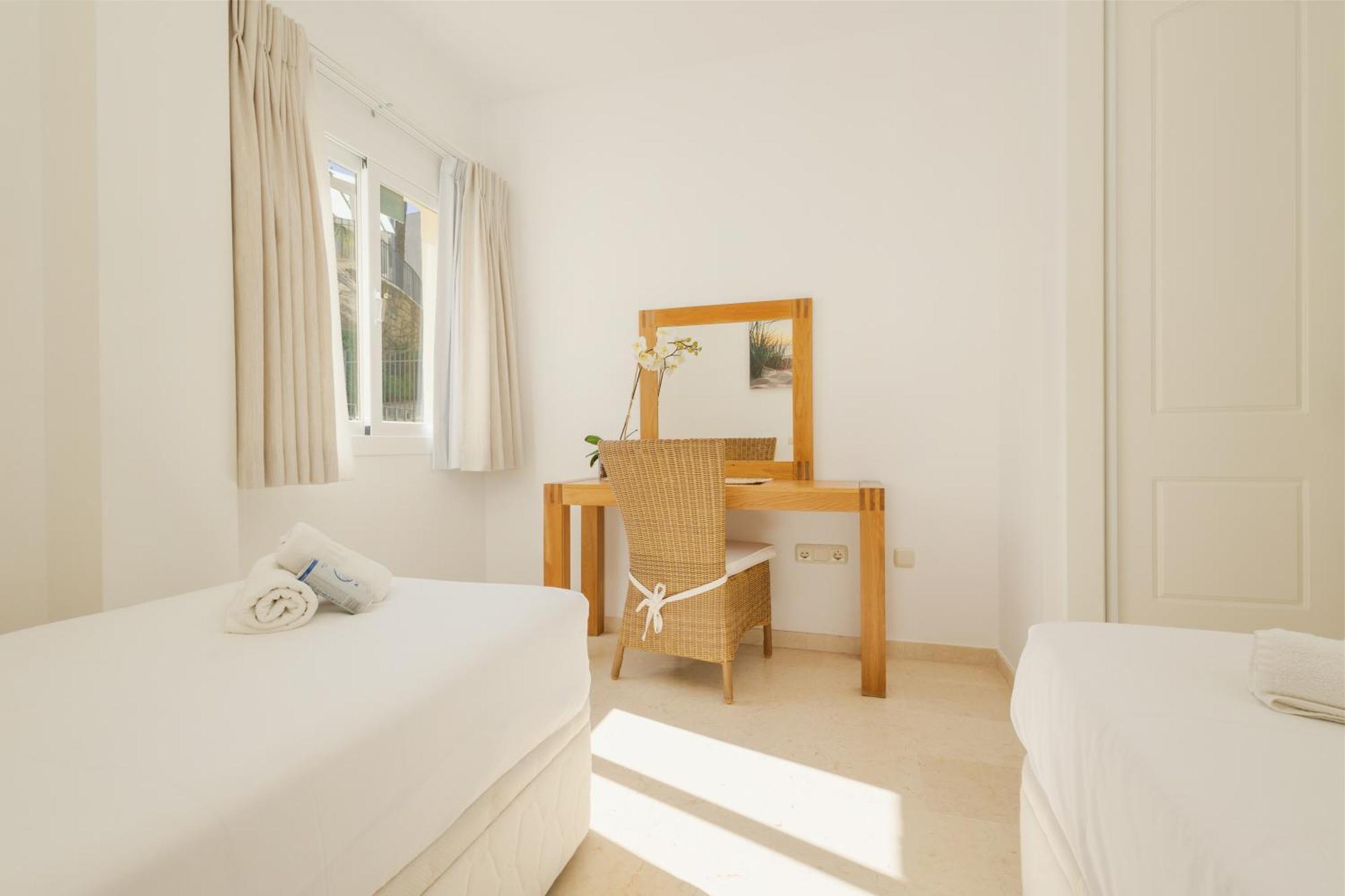 Appartement Apartment With Pool And Private Terrace With Sea Views In Elviria