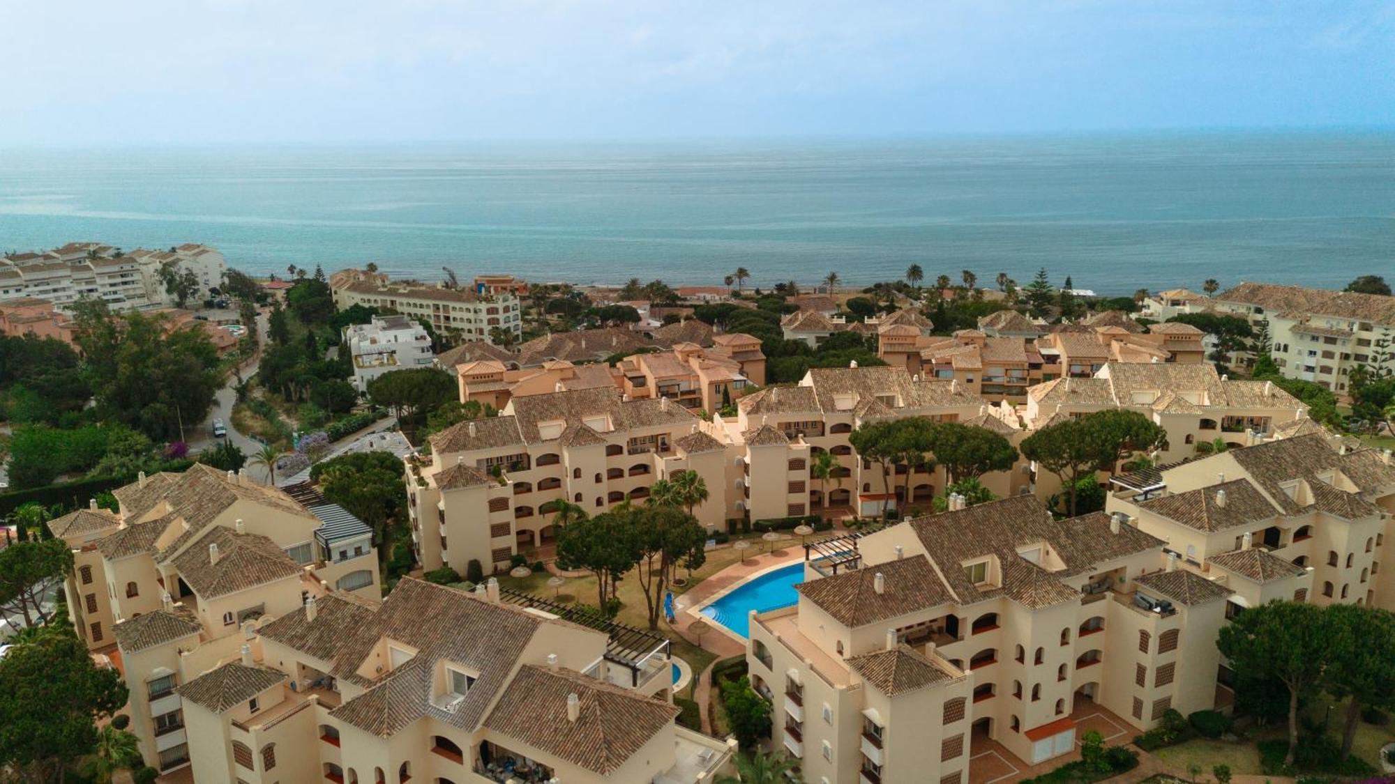 2 Bedroom Next To The In Elviria,