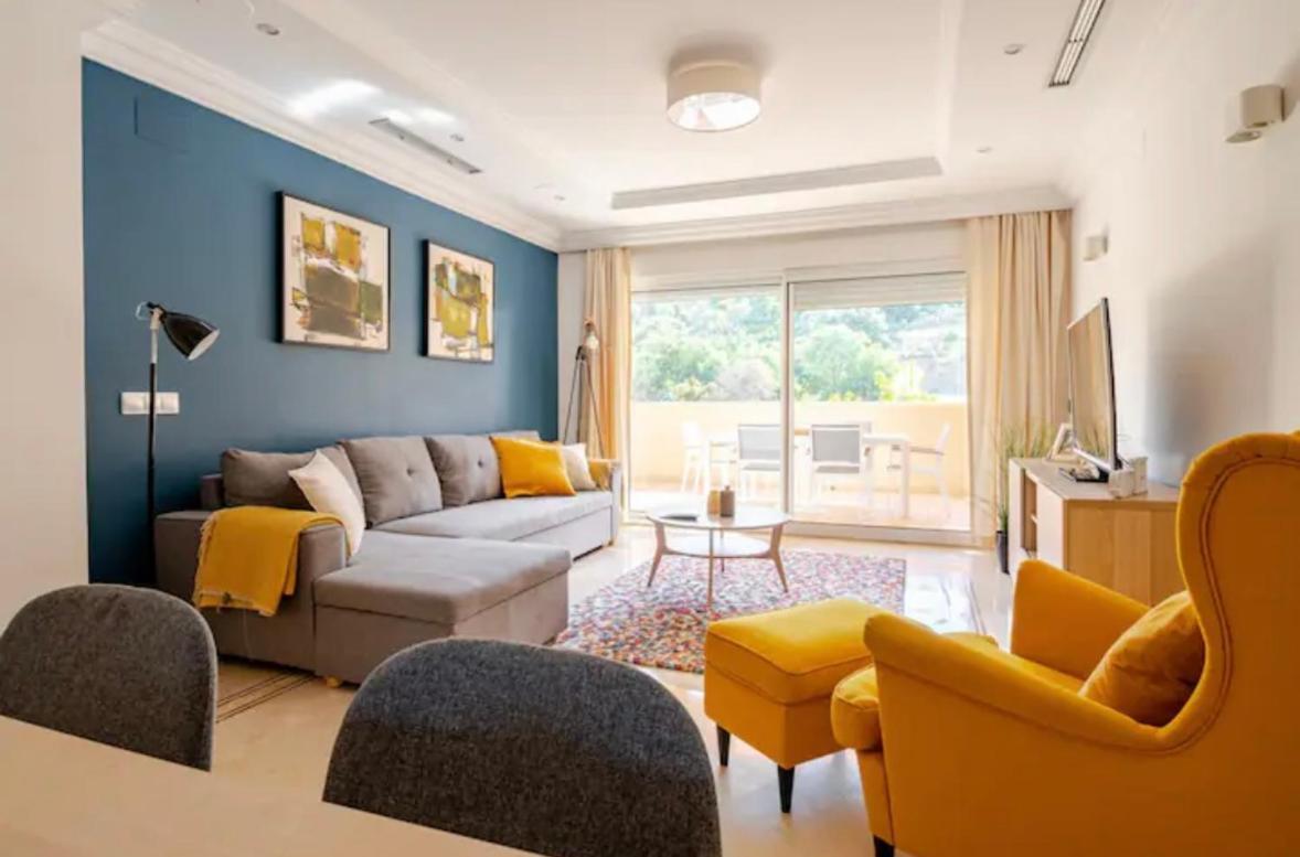 Luxury 2 Bedroom Apartment, Close To The Sea And The Golf Course, Aloha Hills Club Appartement