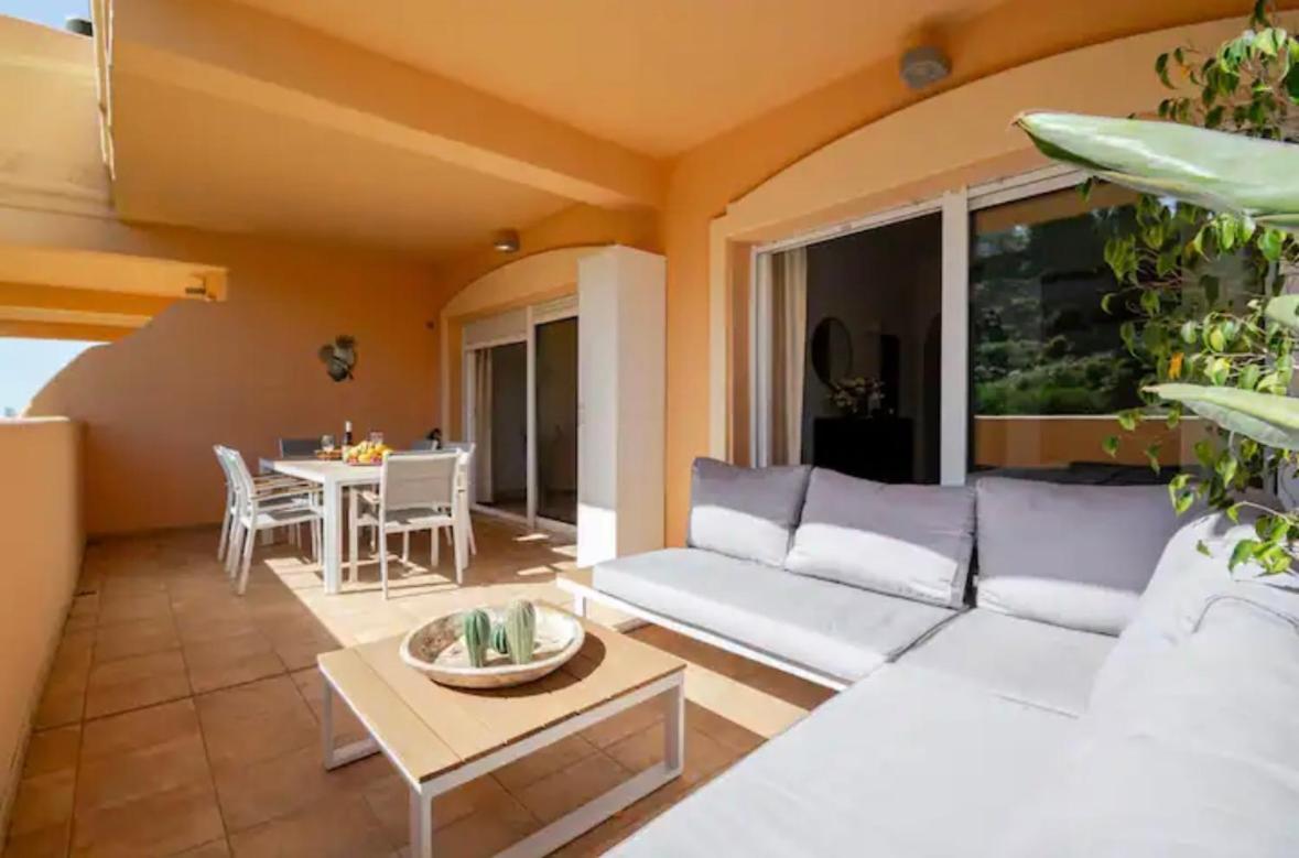Luxury 2 Bedroom Apartment, Close To The Sea And The Golf Course, Aloha Hills Club * Marbella