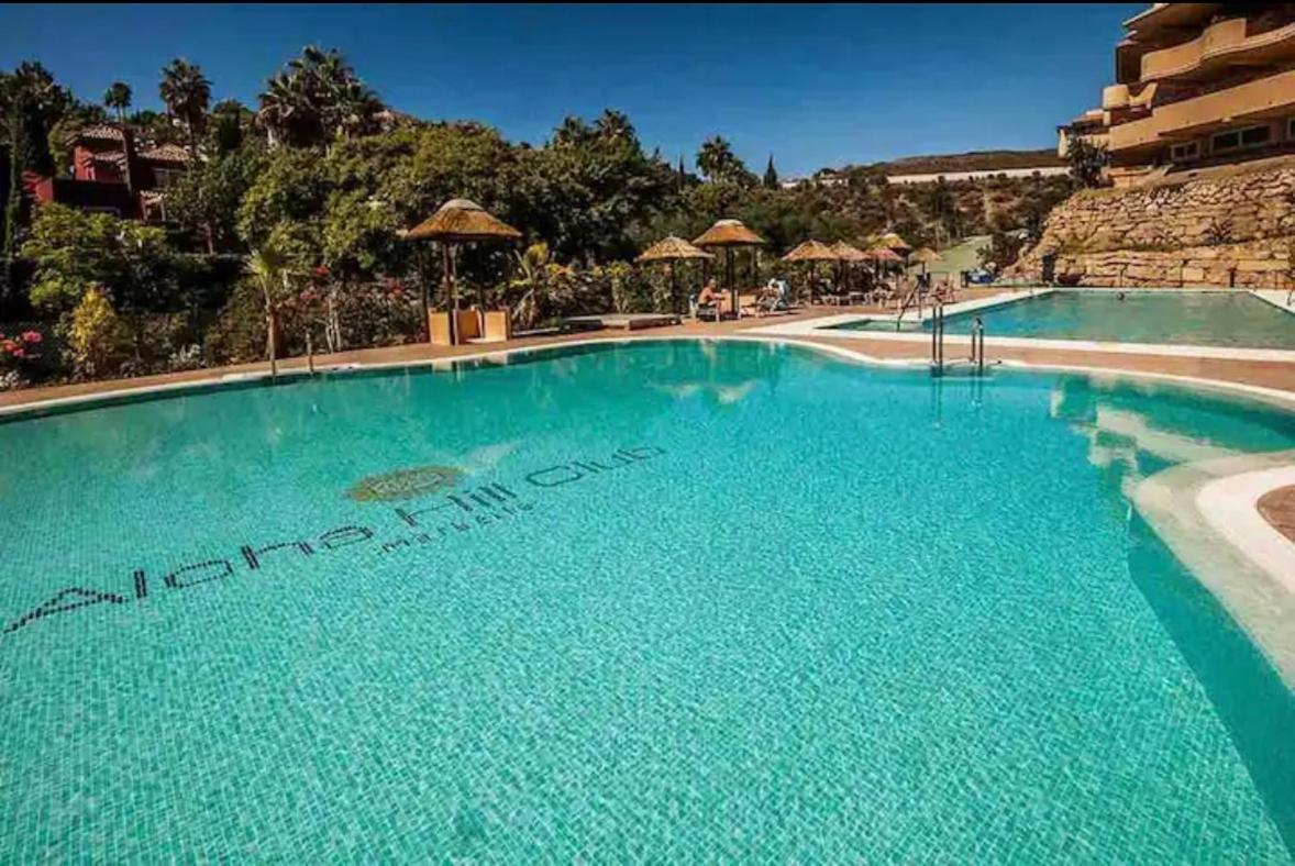 Appartement Luxury 2 Bedroom Apartment, Close To The Sea And The Golf Course, Aloha Hills Club *