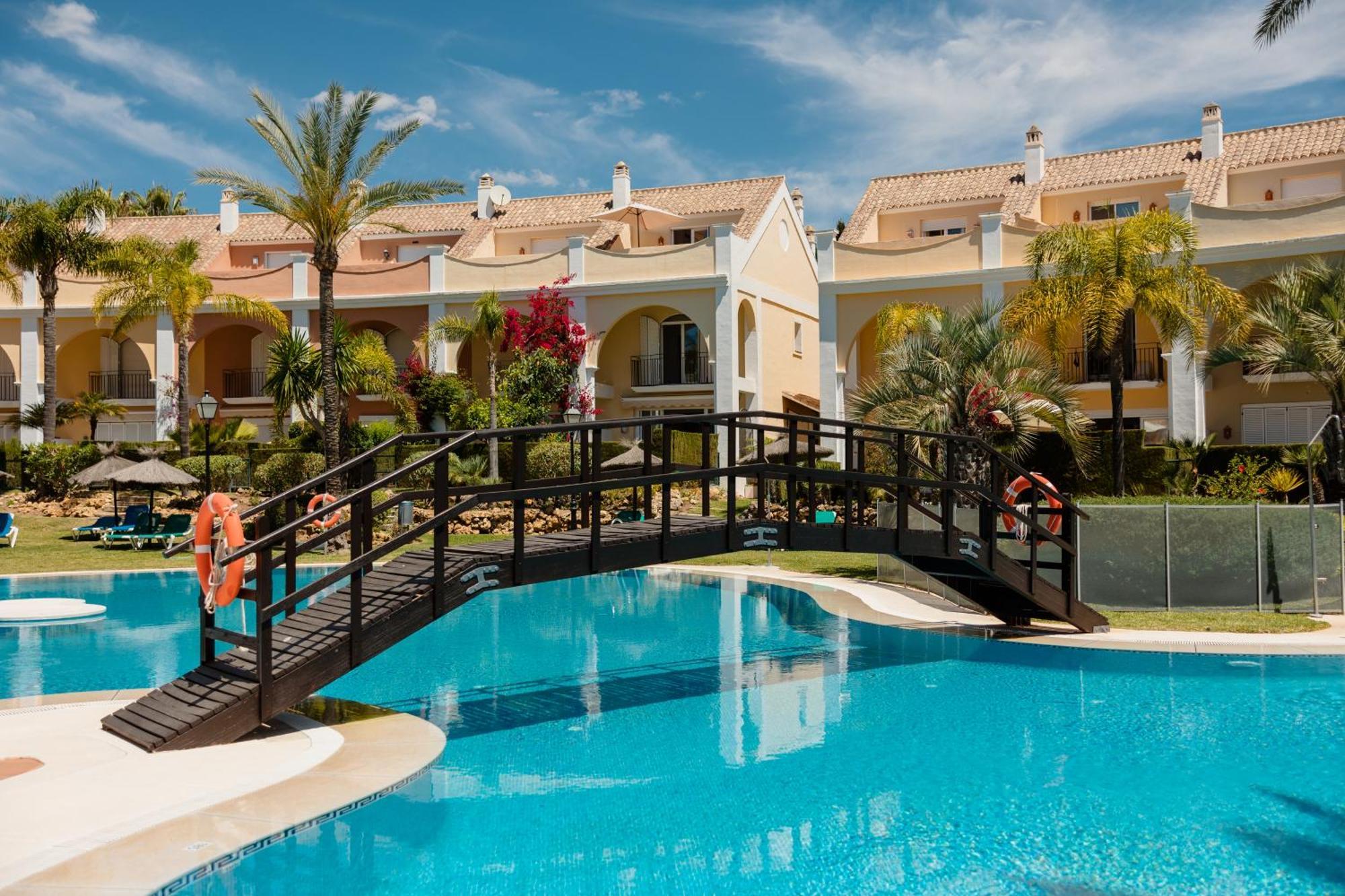 Holiday home Townhouse In First Line Beach, Bahia De Marbella, *