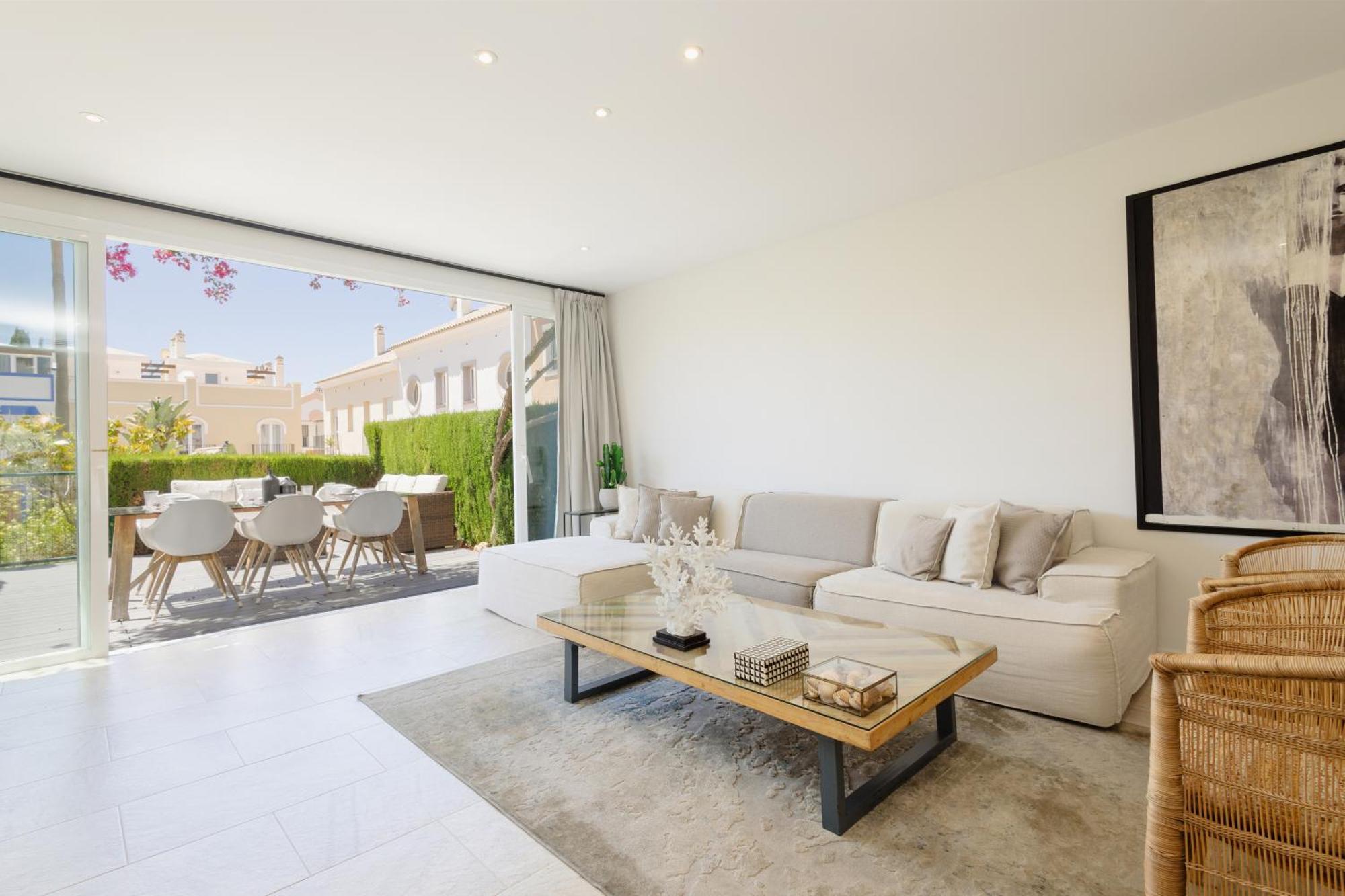 Townhouse In First Line Beach, Bahia De Marbella,
