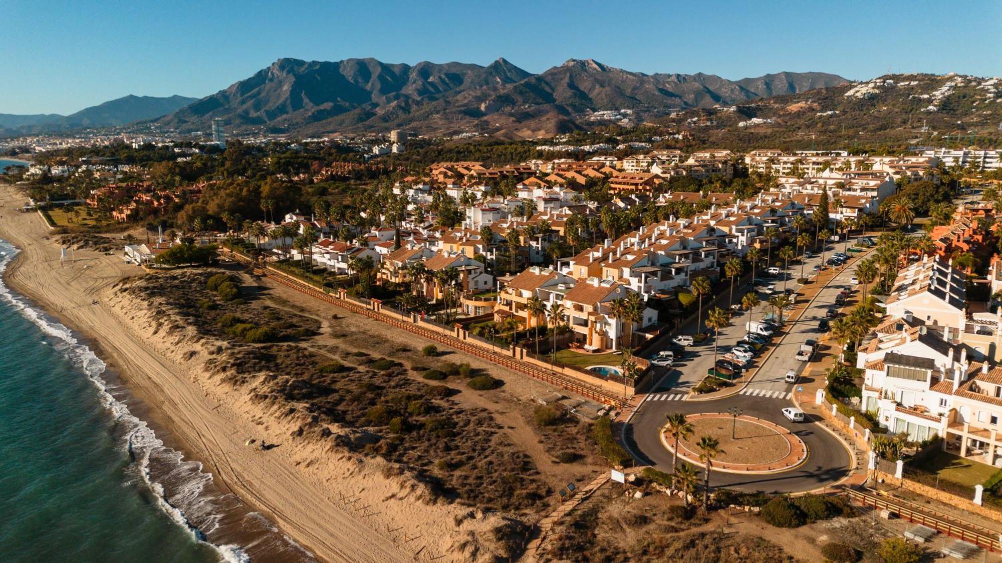 Townhouse In First Line Beach, Bahia De Marbella, Marbella