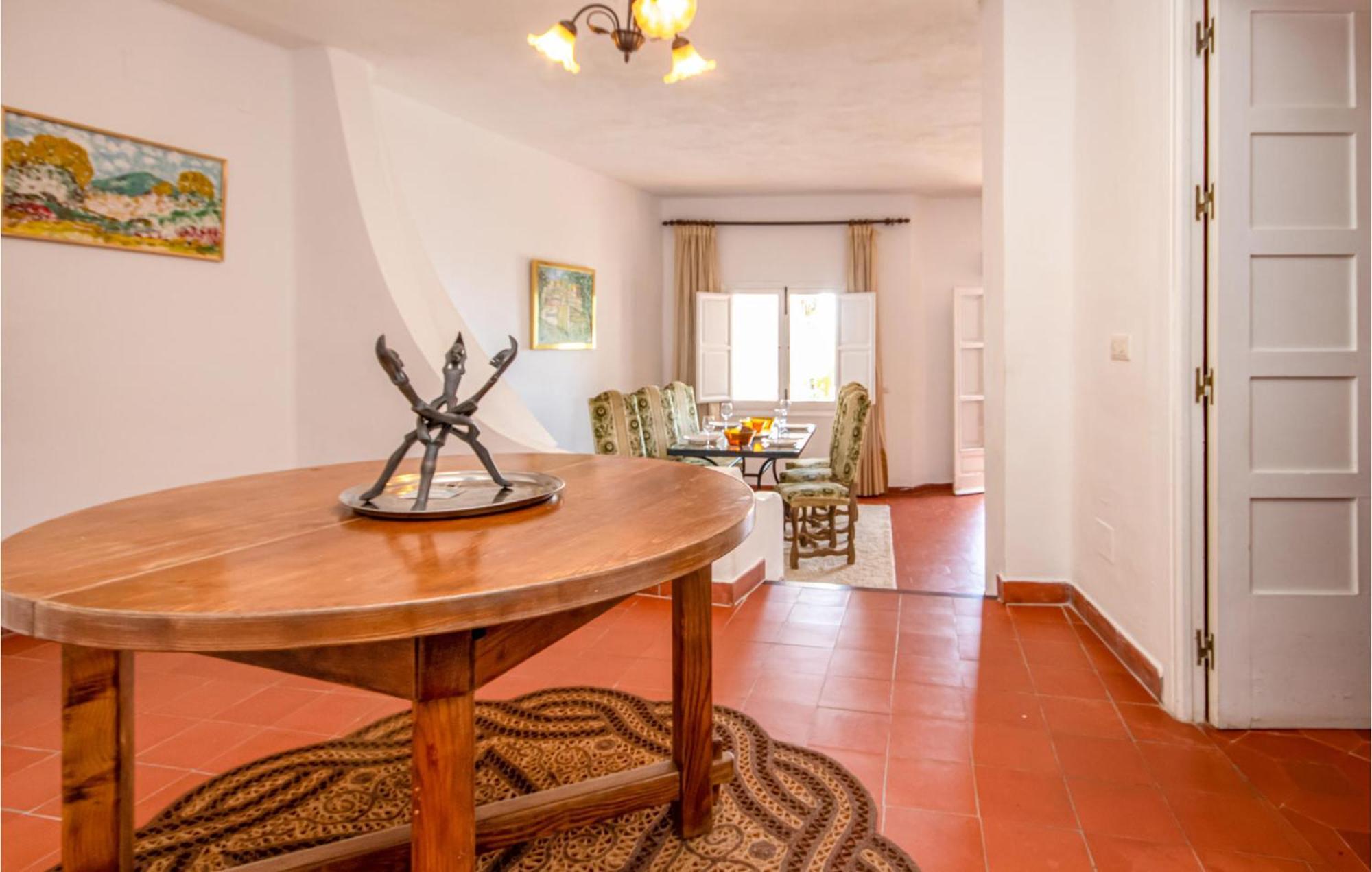 Ferienhaus Gorgeous In With House Sea View Marbella