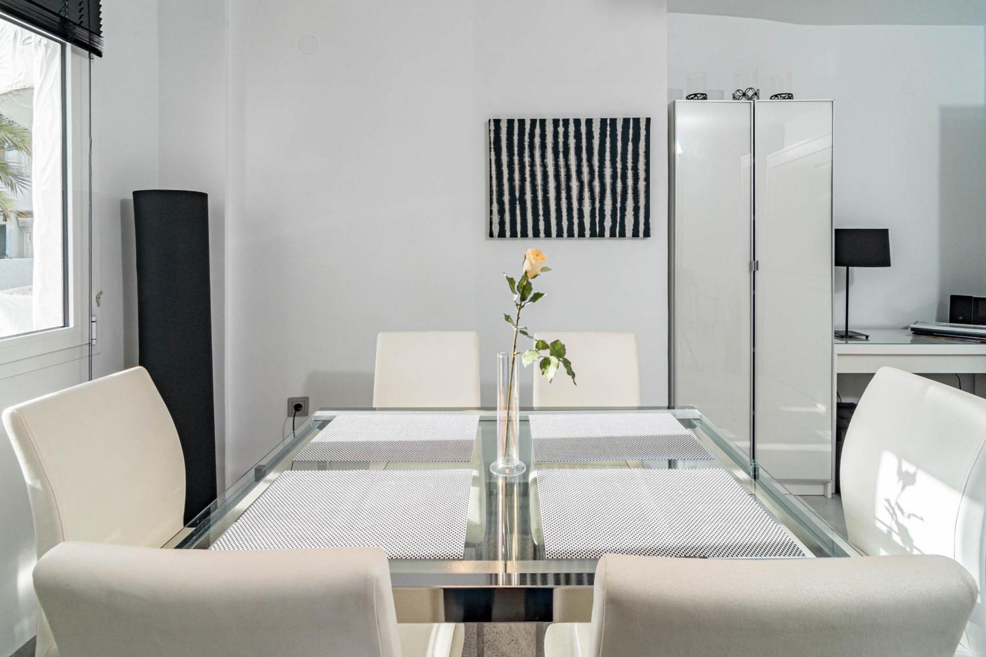 Mr- Cozy 4 Sleep Flat In Marbella, Great Location