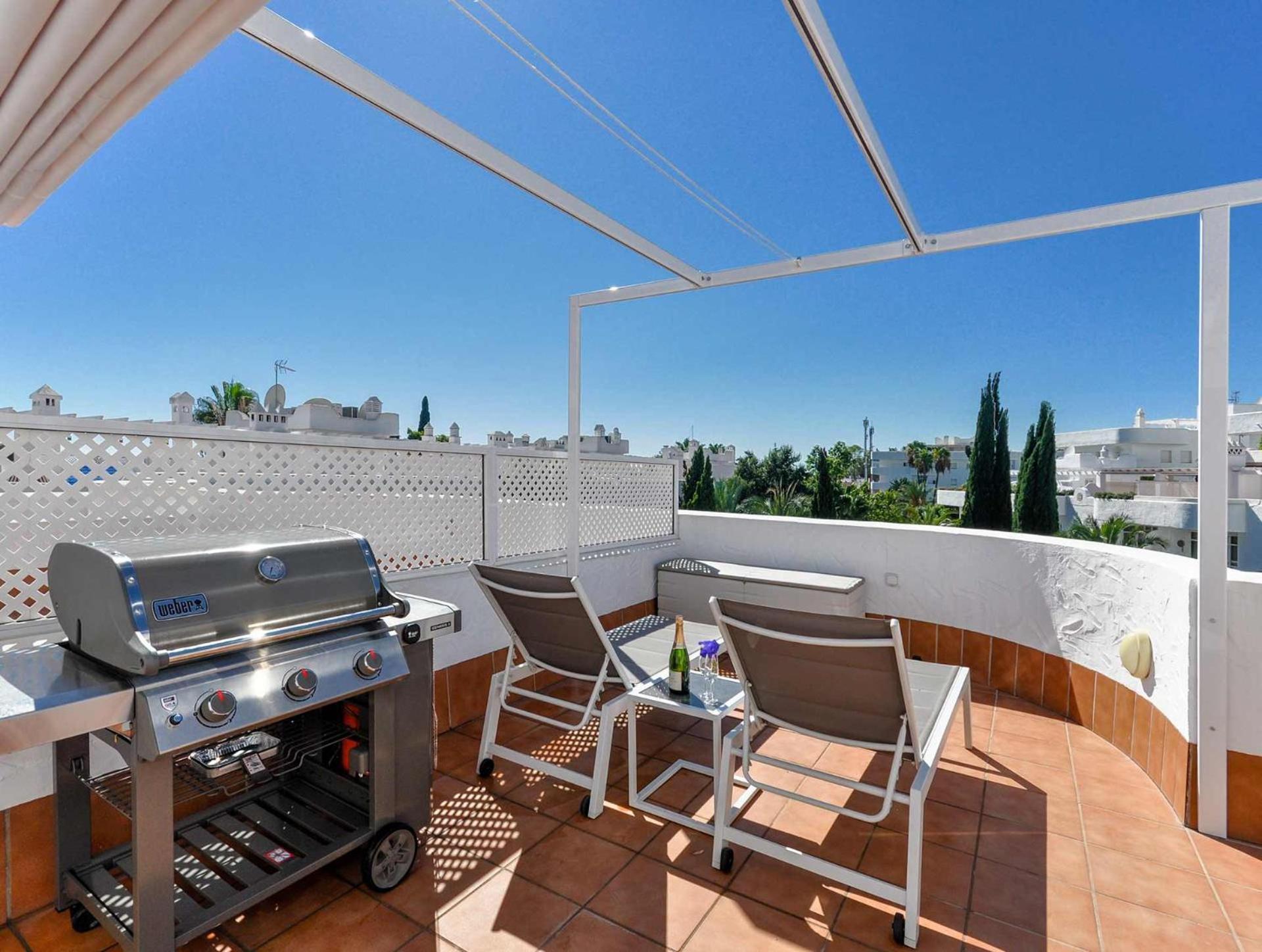 Mr- Cozy 4 Sleep Flat In Marbella, Great Location *