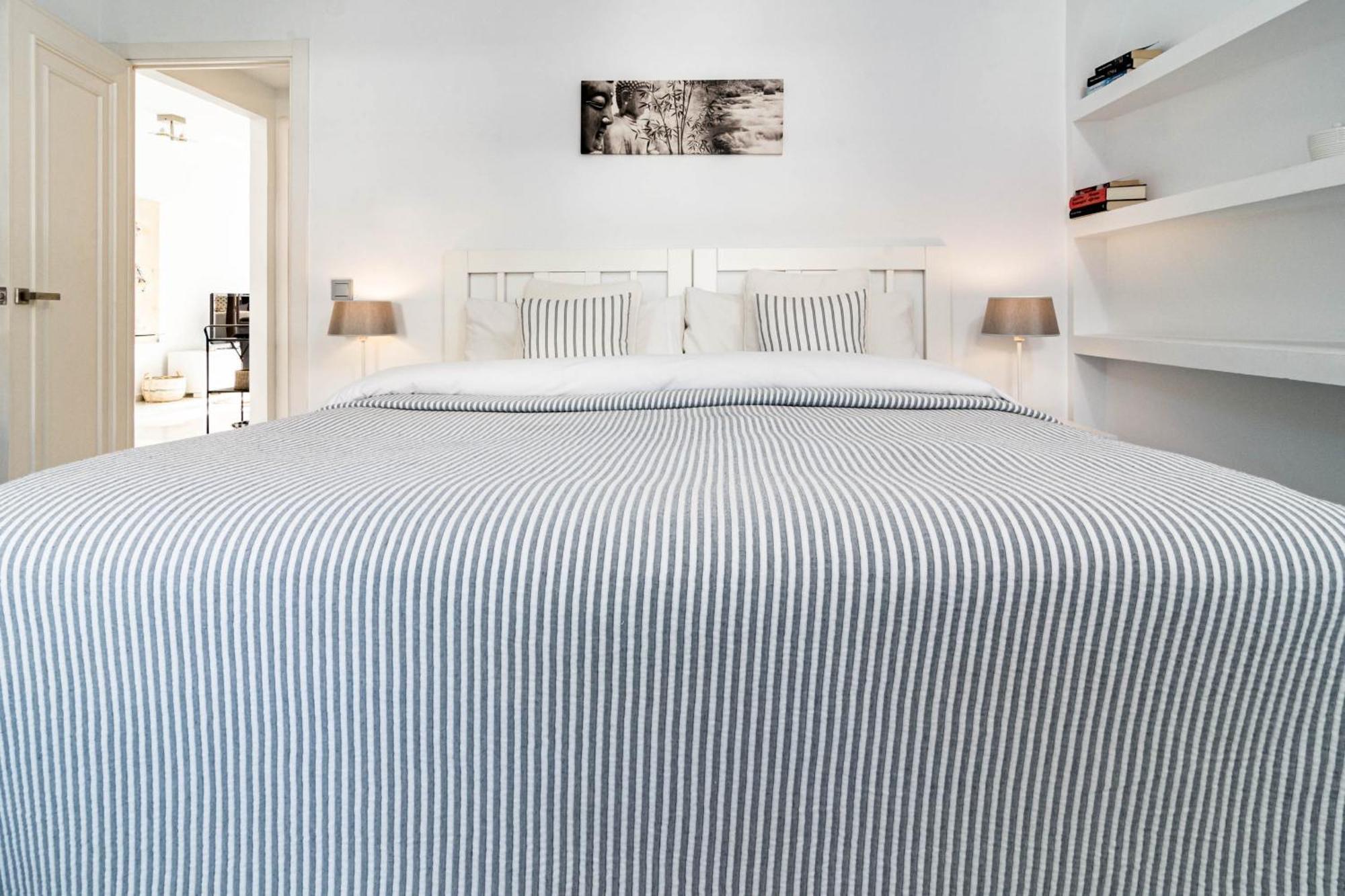 Mr- Cozy 4 Sleep Flat In Marbella, Great Location *