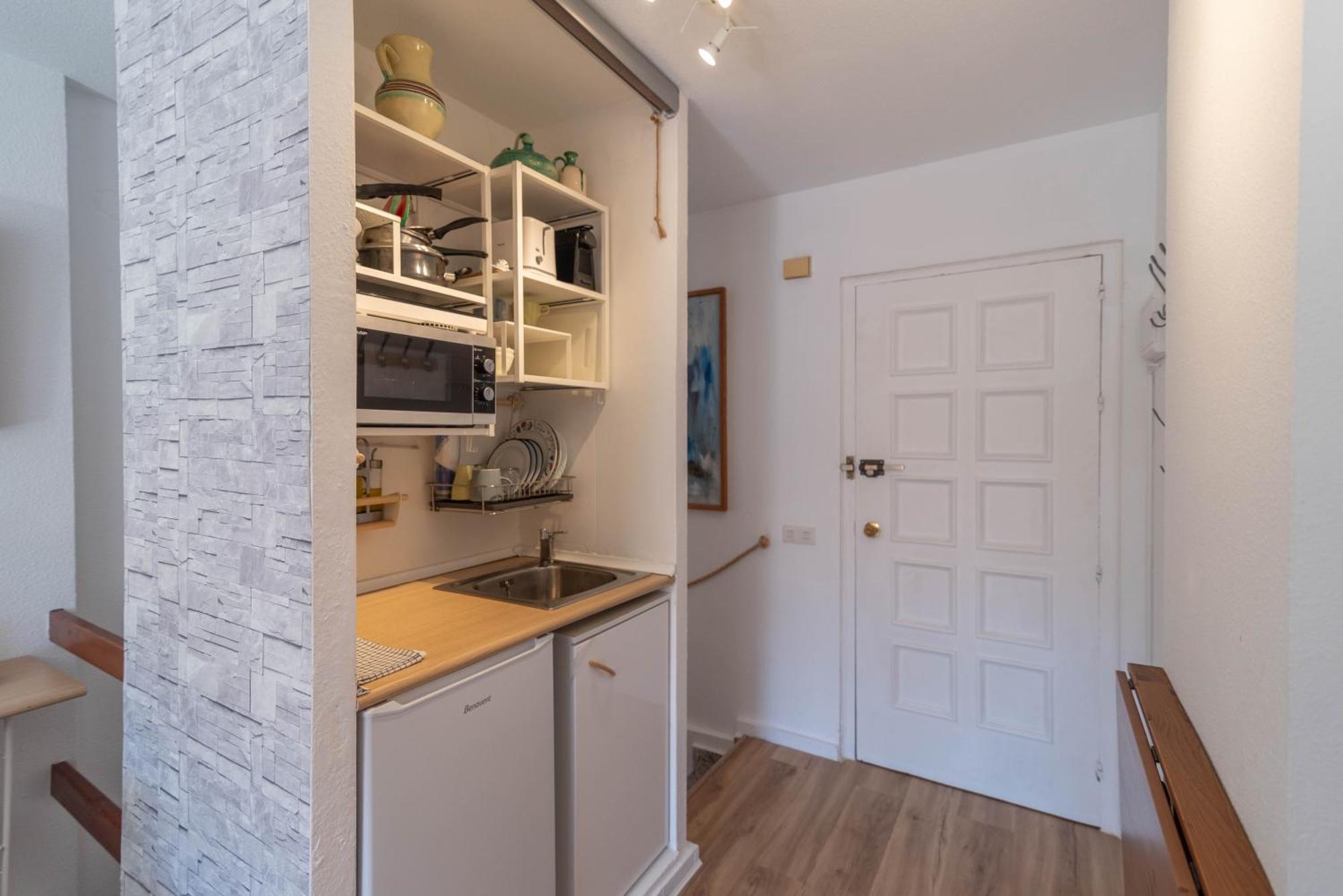 Cabopino Duplex, Swimming Pool, 5min Away, Chill Out Terrace And High-speed Wifi