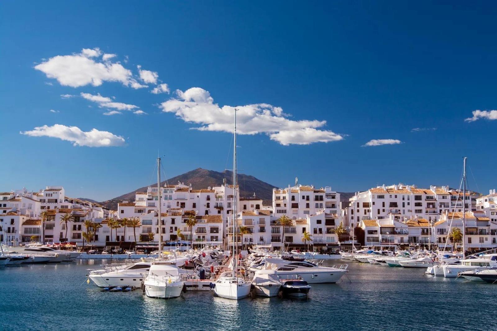 Modern New Apartment, Sea View And Private Parking * Marbella
