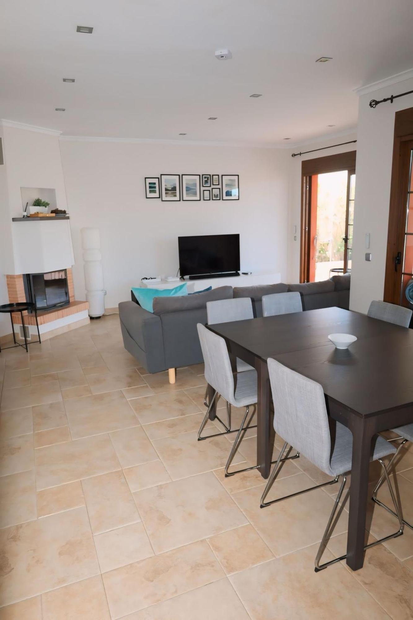 Holiday home Precioso - Piscina- Garaje Privado- Jardin