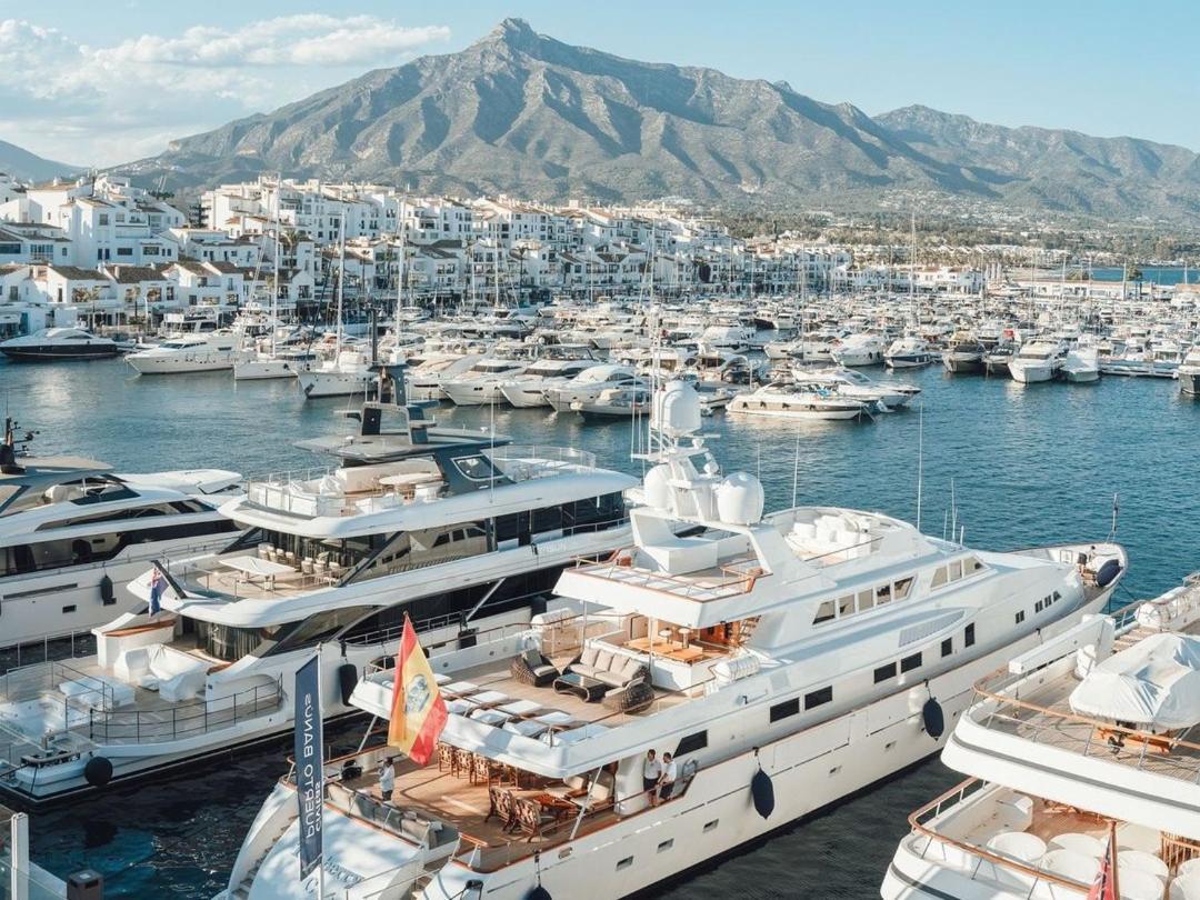 Sea Front In Puerto Banus Apartamento